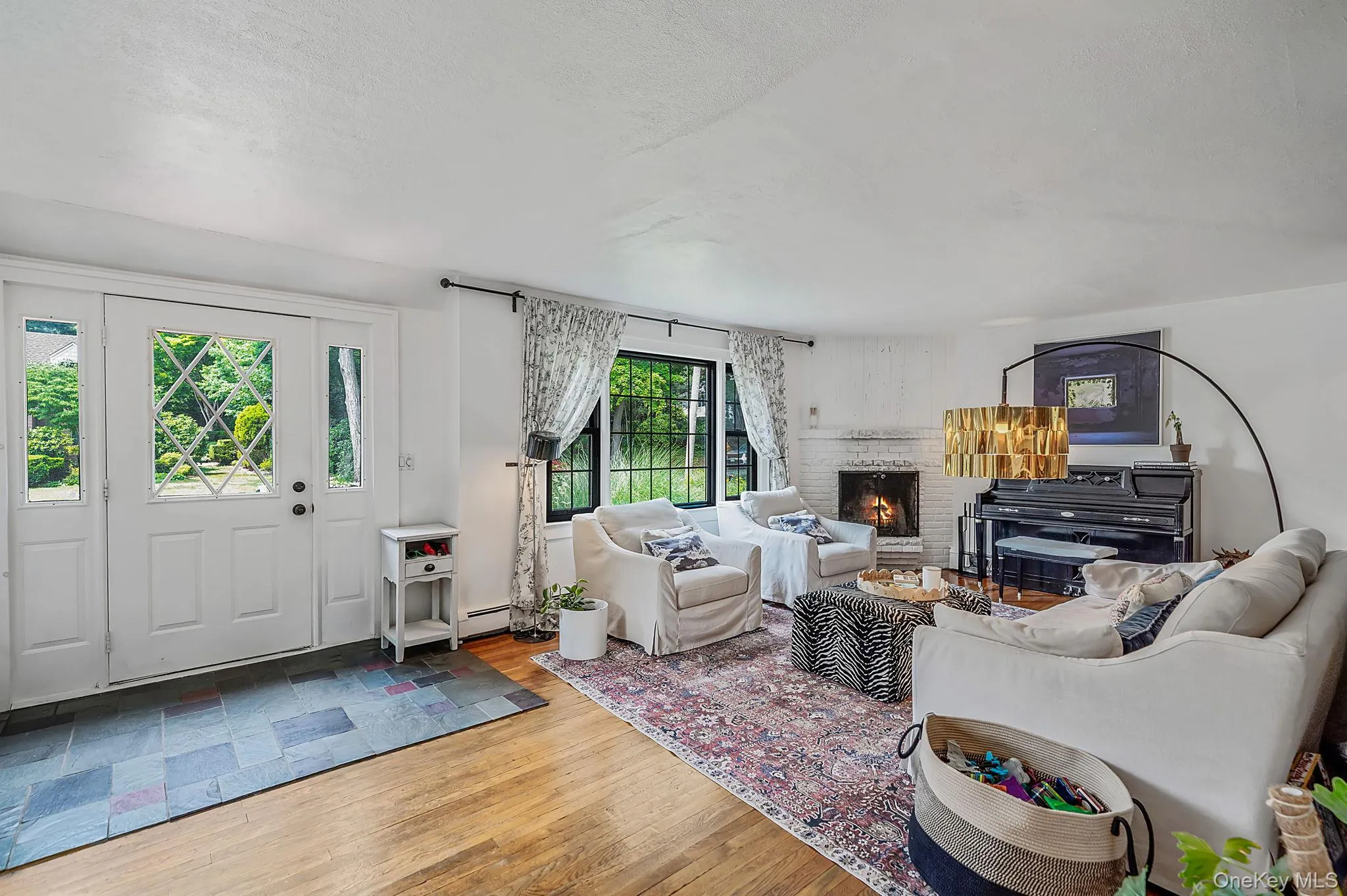 52 Albermarle Avenue, Huntington, NY, 4 Bedrooms Bedrooms, 8 Rooms Rooms,3 BathroomsBathrooms,Residential,For Rent,Albermarle,0,1019050 52 Albermarle Avenue, Huntington, NY, 4 Bedrooms Bedrooms, 8 Rooms Rooms,3 BathroomsBathrooms,Residential,For Rent,Albermarle,0,1019050