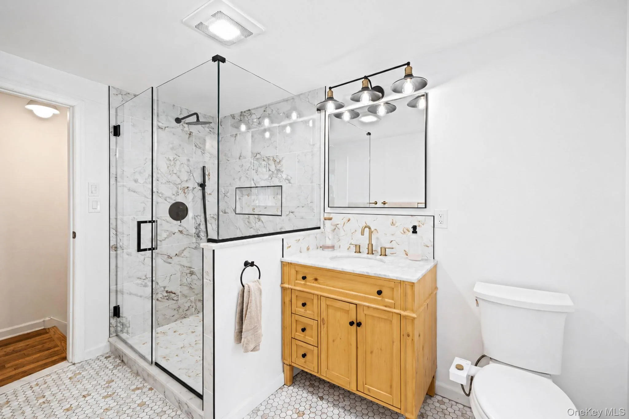 52 Albermarle Avenue, Huntington, NY, 4 Bedrooms Bedrooms, 8 Rooms Rooms,3 BathroomsBathrooms,Residential,For Rent,Albermarle,0,1019050 52 Albermarle Avenue, Huntington, NY, 4 Bedrooms Bedrooms, 8 Rooms Rooms,3 BathroomsBathrooms,Residential,For Rent,Albermarle,0,1019050