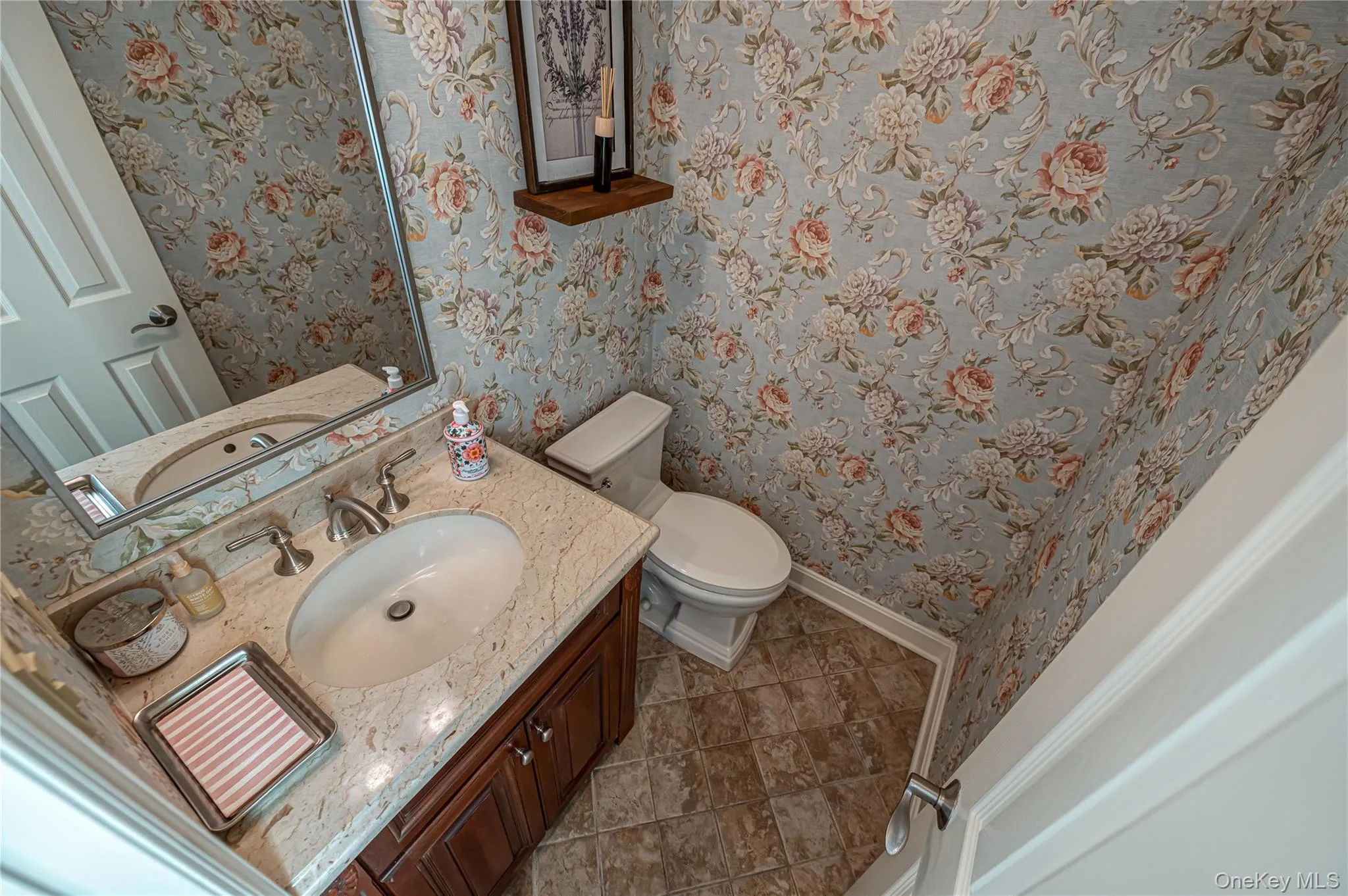 9 Crick Holly Lane, Islip, NY, 5 Bedrooms Bedrooms, 10 Rooms Rooms,2 BathroomsBathrooms,Residential,For Rent,Crick Holly,0,1019052 9 Crick Holly Lane, Islip, NY, 5 Bedrooms Bedrooms, 10 Rooms Rooms,2 BathroomsBathrooms,Residential,For Rent,Crick Holly,0,1019052