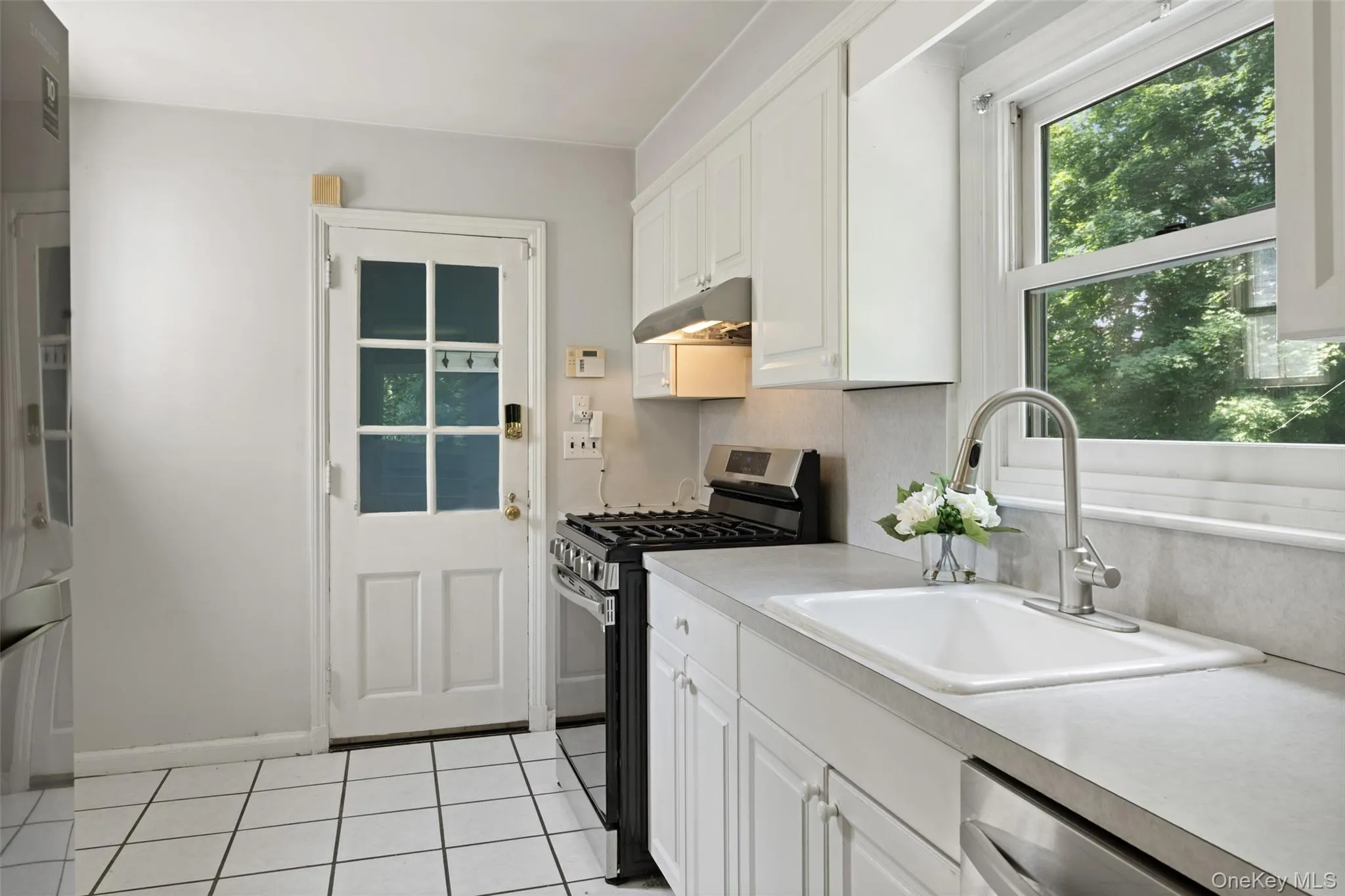 26 Powderhorn Road, Greenburgh, NY, 3 Bedrooms Bedrooms, 8 Rooms Rooms,2 BathroomsBathrooms,Residential,For Rent,Powderhorn,0,1019056 26 Powderhorn Road, Greenburgh, NY, 3 Bedrooms Bedrooms, 8 Rooms Rooms,2 BathroomsBathrooms,Residential,For Rent,Powderhorn,0,1019056