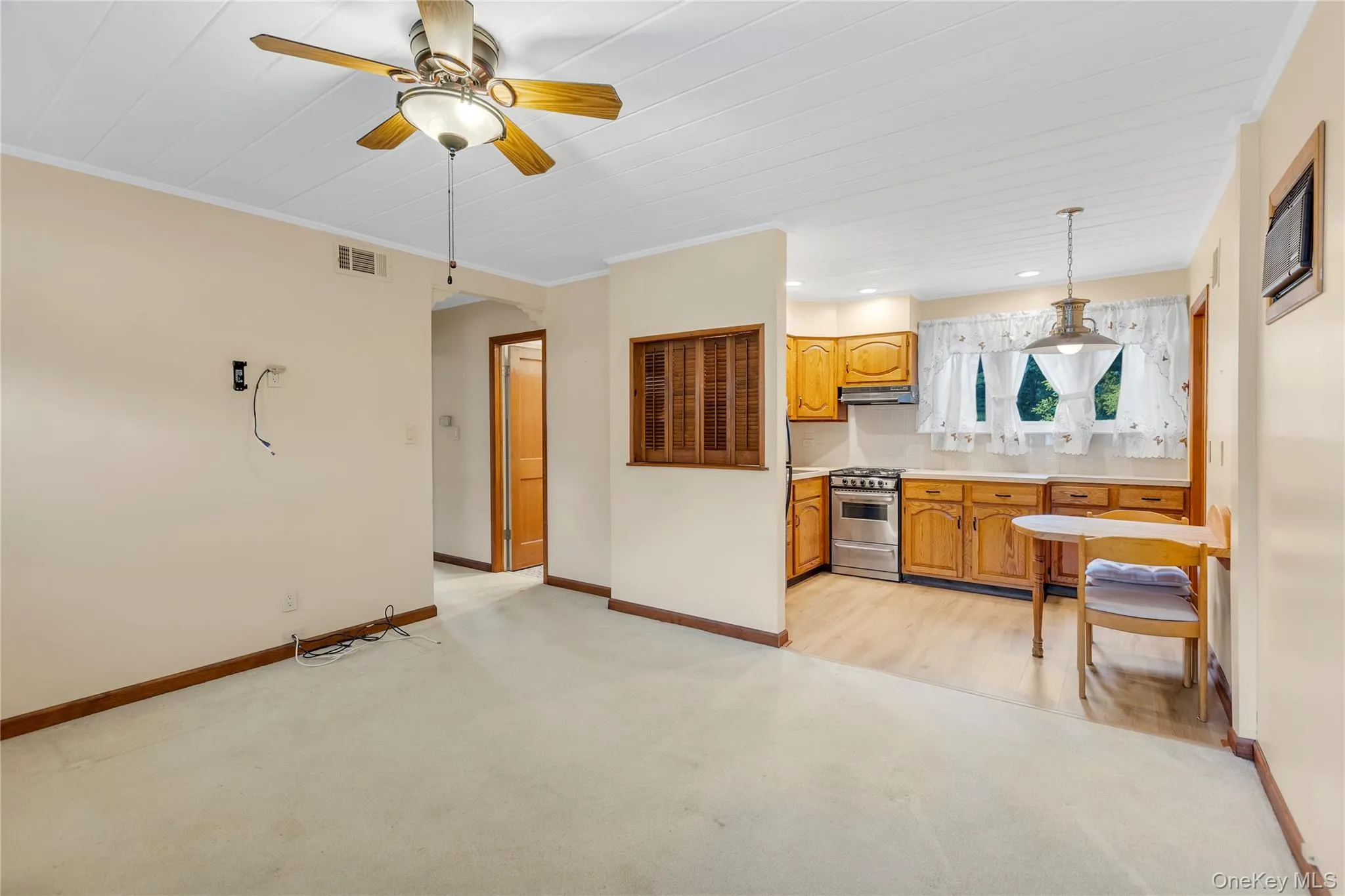 1580 Gardiner Drive, Islip, NY, 2 Bedrooms Bedrooms, 4 Rooms Rooms,1 BathroomBathrooms,Residential,For Rent,Gardiner,0,1019062 1580 Gardiner Drive, Islip, NY, 2 Bedrooms Bedrooms, 4 Rooms Rooms,1 BathroomBathrooms,Residential,For Rent,Gardiner,0,1019062