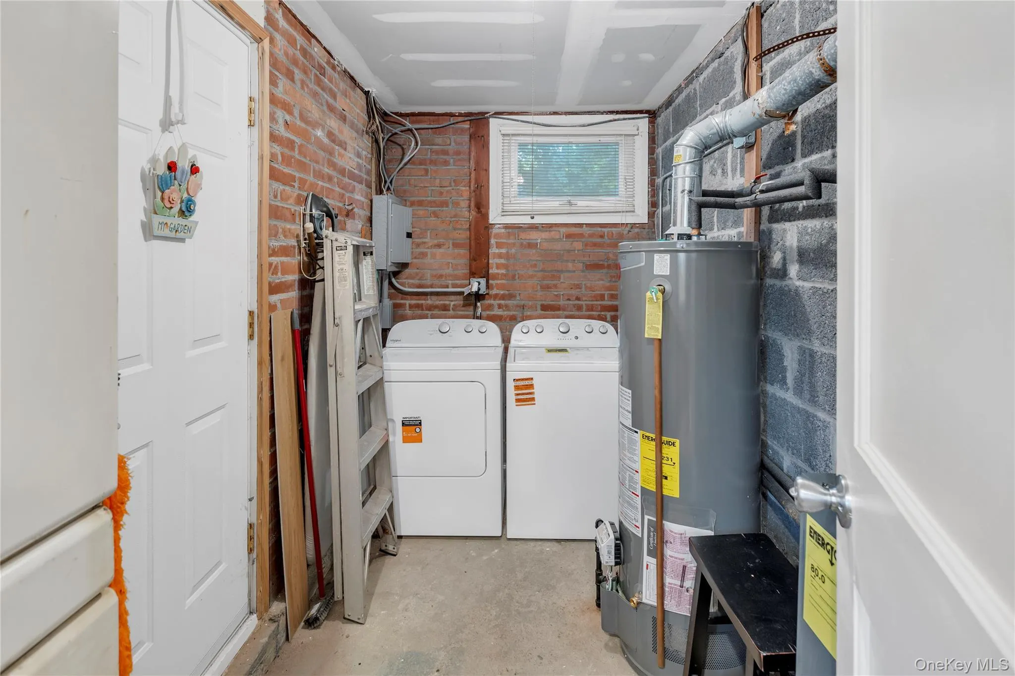 1580 Gardiner Drive, Islip, NY, 2 Bedrooms Bedrooms, 4 Rooms Rooms,1 BathroomBathrooms,Residential,For Rent,Gardiner,0,1019062 1580 Gardiner Drive, Islip, NY, 2 Bedrooms Bedrooms, 4 Rooms Rooms,1 BathroomBathrooms,Residential,For Rent,Gardiner,0,1019062