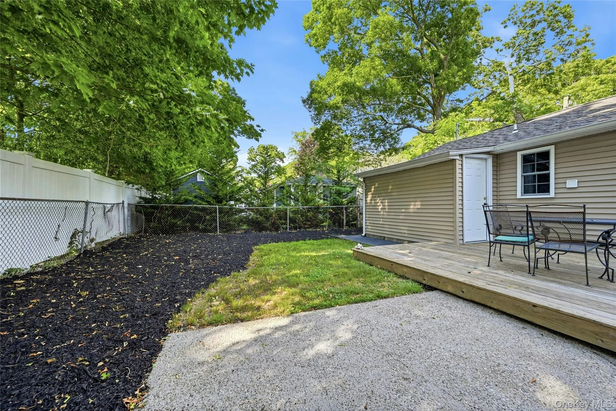 76 Lyman Road, Brookhaven, NY, 3 Bedrooms Bedrooms, 6 Rooms Rooms,1 BathroomBathrooms,Residential,For Rent,Lyman,0,KEY1019066 76 Lyman Road, Brookhaven, NY, 3 Bedrooms Bedrooms, 6 Rooms Rooms,1 BathroomBathrooms,Residential,For Rent,Lyman,0,KEY1019066