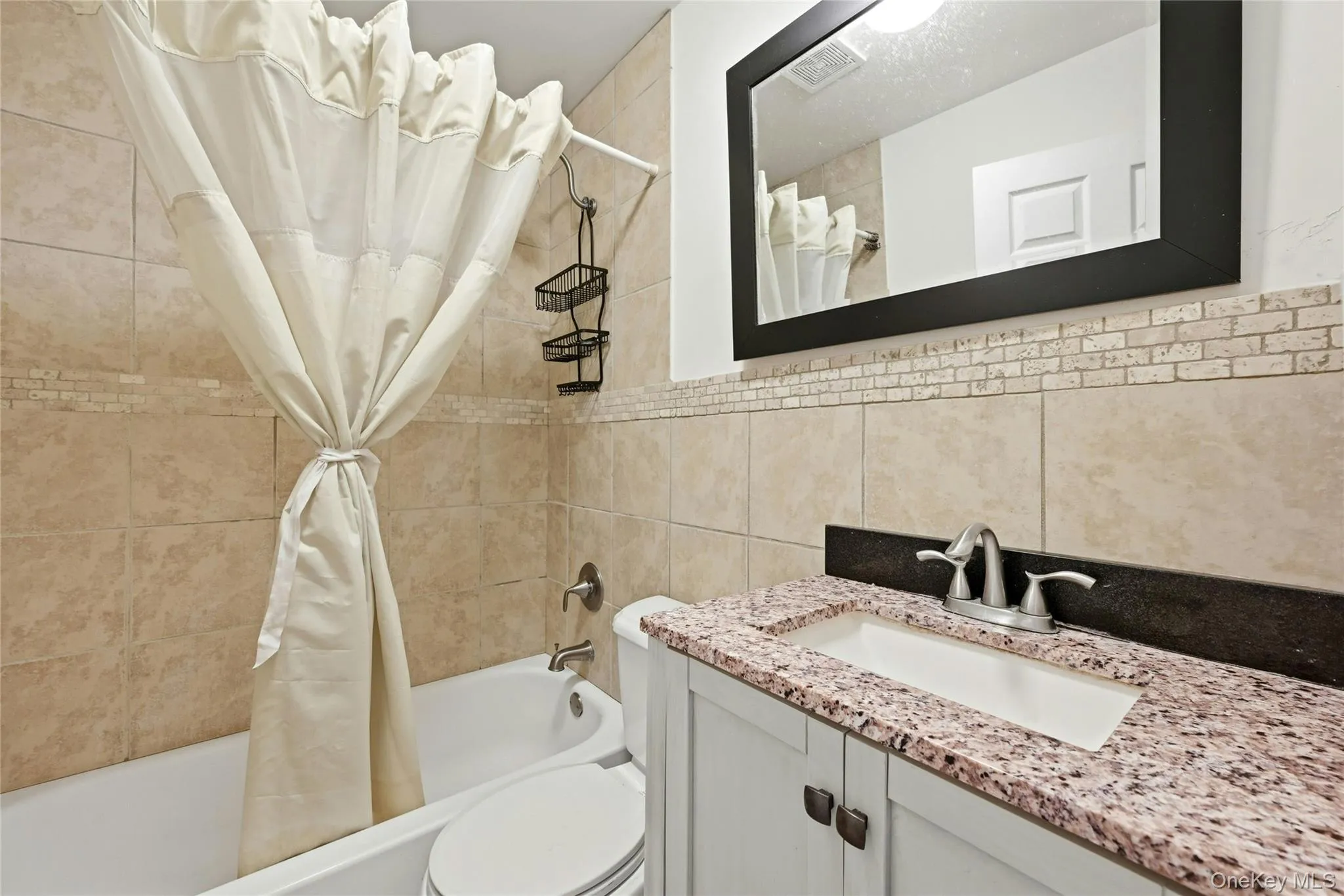 76 Lyman Road, Brookhaven, NY, 3 Bedrooms Bedrooms, 6 Rooms Rooms,1 BathroomBathrooms,Residential,For Rent,Lyman,0,KEY1019066 76 Lyman Road, Brookhaven, NY, 3 Bedrooms Bedrooms, 6 Rooms Rooms,1 BathroomBathrooms,Residential,For Rent,Lyman,0,KEY1019066