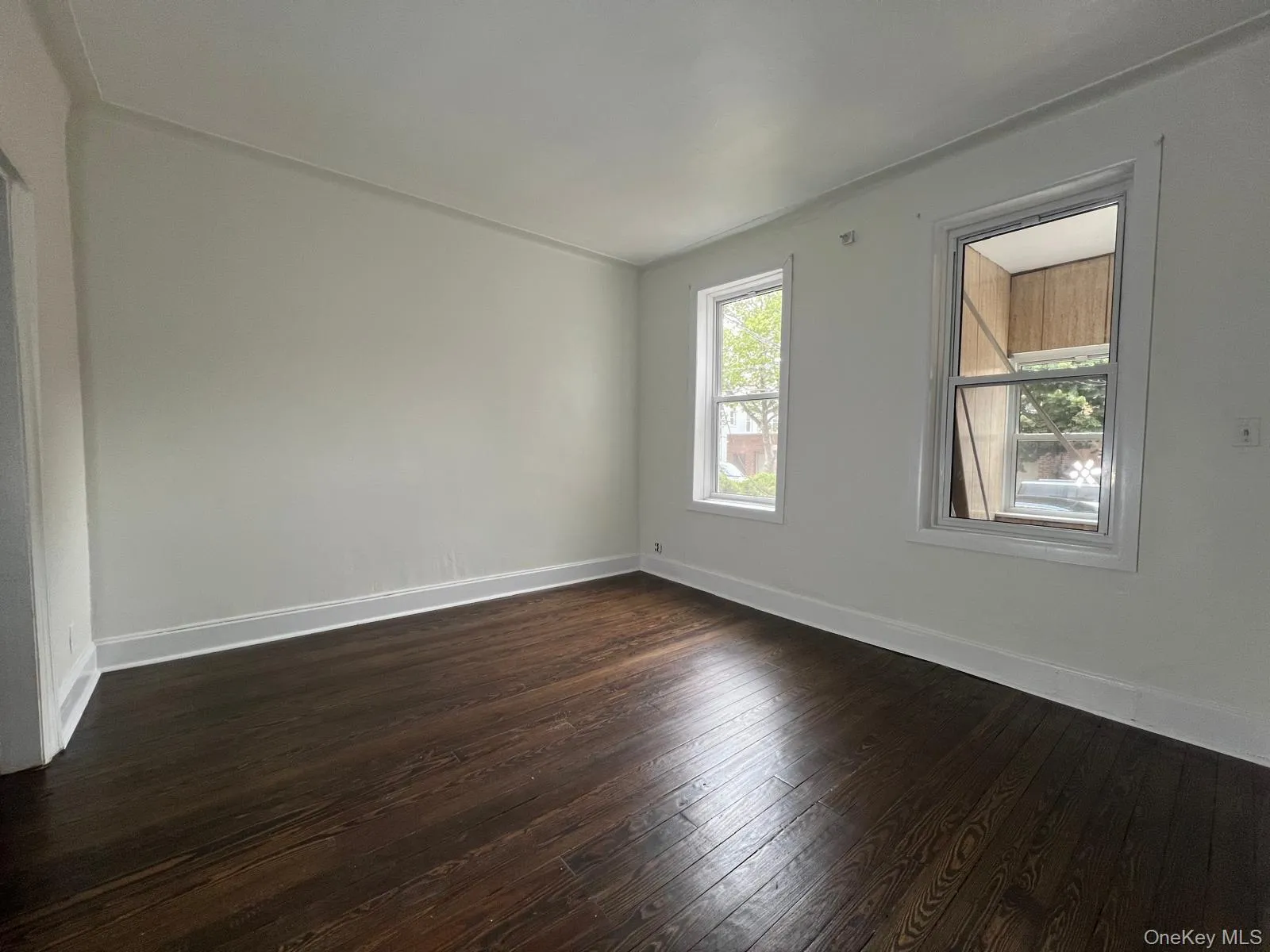 6218 60th Drive, New York, NY, 3 Bedrooms Bedrooms, 5 Rooms Rooms,1 BathroomBathrooms,Residential Lease,For Rent,60th,0,KEY1019075 6218 60th Drive, New York, NY, 3 Bedrooms Bedrooms, 5 Rooms Rooms,1 BathroomBathrooms,Residential Lease,For Rent,60th,0,KEY1019075