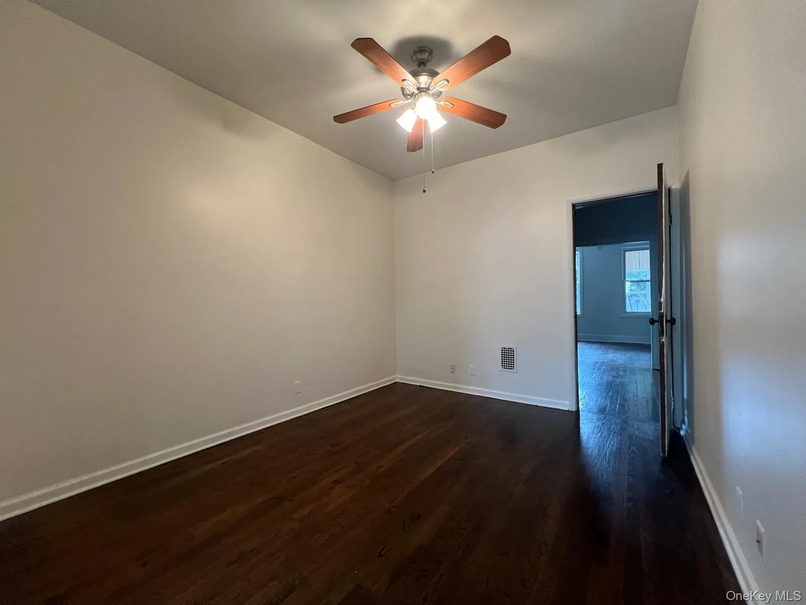 6218 60th Drive, New York, NY, 3 Bedrooms Bedrooms, 5 Rooms Rooms,1 BathroomBathrooms,Residential Lease,For Rent,60th,0,KEY1019075 6218 60th Drive, New York, NY, 3 Bedrooms Bedrooms, 5 Rooms Rooms,1 BathroomBathrooms,Residential Lease,For Rent,60th,0,KEY1019075