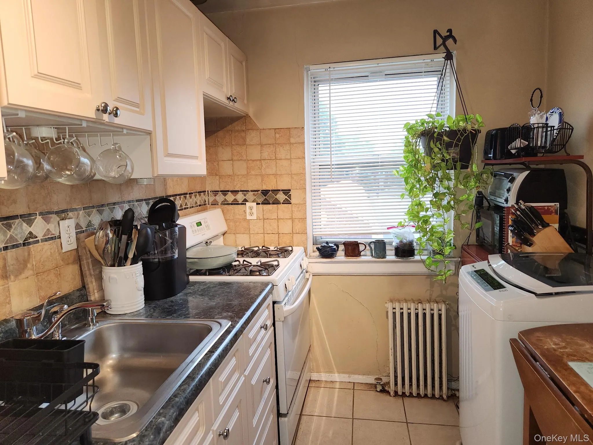 260-40 Langston Avenue, New York, NY, 1 Bedroom Bedrooms, 3 Rooms Rooms,1 BathroomBathrooms,Residential Lease,For Rent,Langston,0,1019078 260-40 Langston Avenue, New York, NY, 1 Bedroom Bedrooms, 3 Rooms Rooms,1 BathroomBathrooms,Residential Lease,For Rent,Langston,0,1019078