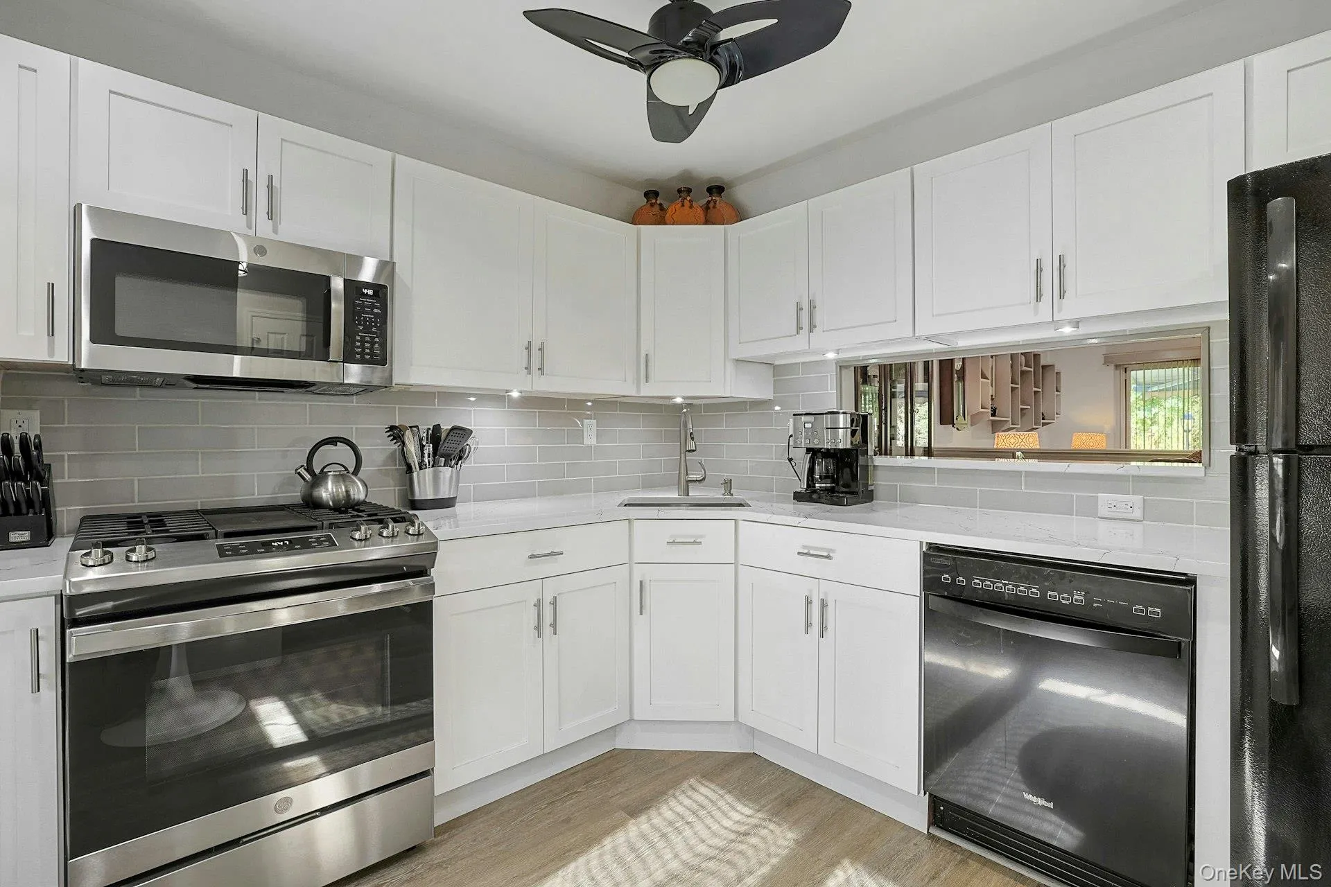 Full kitchen renovation completed in 2022 Full kitchen renovation completed in 2022