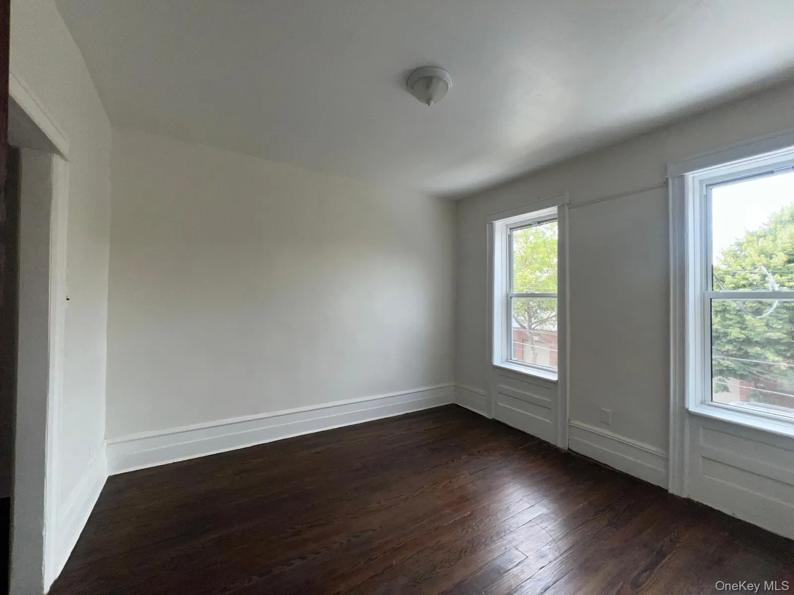 6218 60th Drive, New York, NY, 4 Bedrooms Bedrooms, 6 Rooms Rooms,1 BathroomBathrooms,Residential Lease,For Rent,60th,0,KEY1019080 6218 60th Drive, New York, NY, 4 Bedrooms Bedrooms, 6 Rooms Rooms,1 BathroomBathrooms,Residential Lease,For Rent,60th,0,KEY1019080
