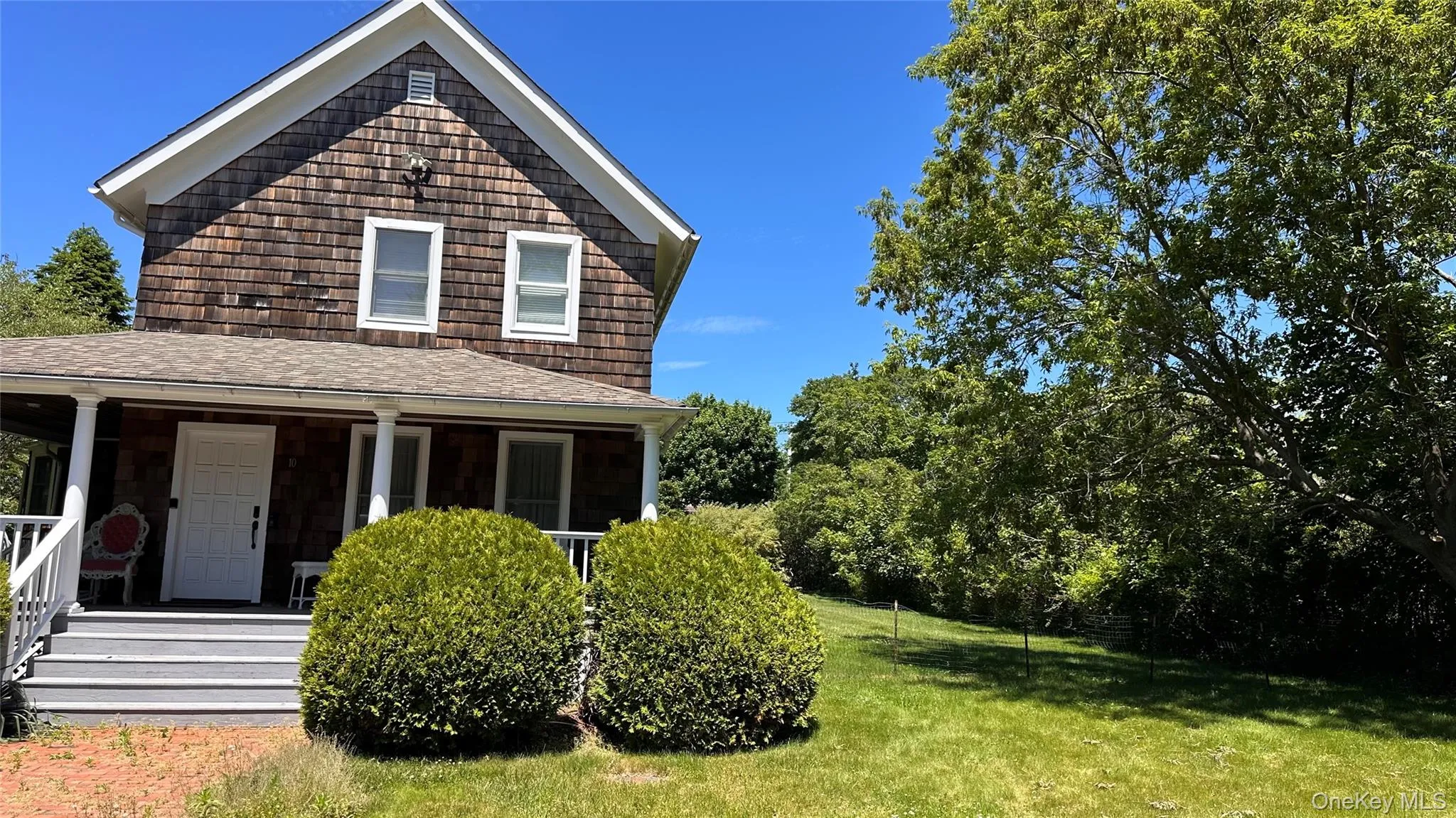 10 Kerrie Court, Southampton, NY, 3 Bedrooms Bedrooms, 4 Rooms Rooms,2 BathroomsBathrooms,Residential,For Rent,Kerrie,0,1019081 10 Kerrie Court, Southampton, NY, 3 Bedrooms Bedrooms, 4 Rooms Rooms,2 BathroomsBathrooms,Residential,For Rent,Kerrie,0,1019081