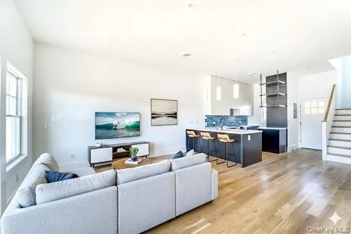 68 Foster Avenue, Southampton, NY, 1 Bedroom Bedrooms, 4 Rooms Rooms,1 BathroomBathrooms,Residential,For Rent,Foster,0,1019083 68 Foster Avenue, Southampton, NY, 1 Bedroom Bedrooms, 4 Rooms Rooms,1 BathroomBathrooms,Residential,For Rent,Foster,0,1019083