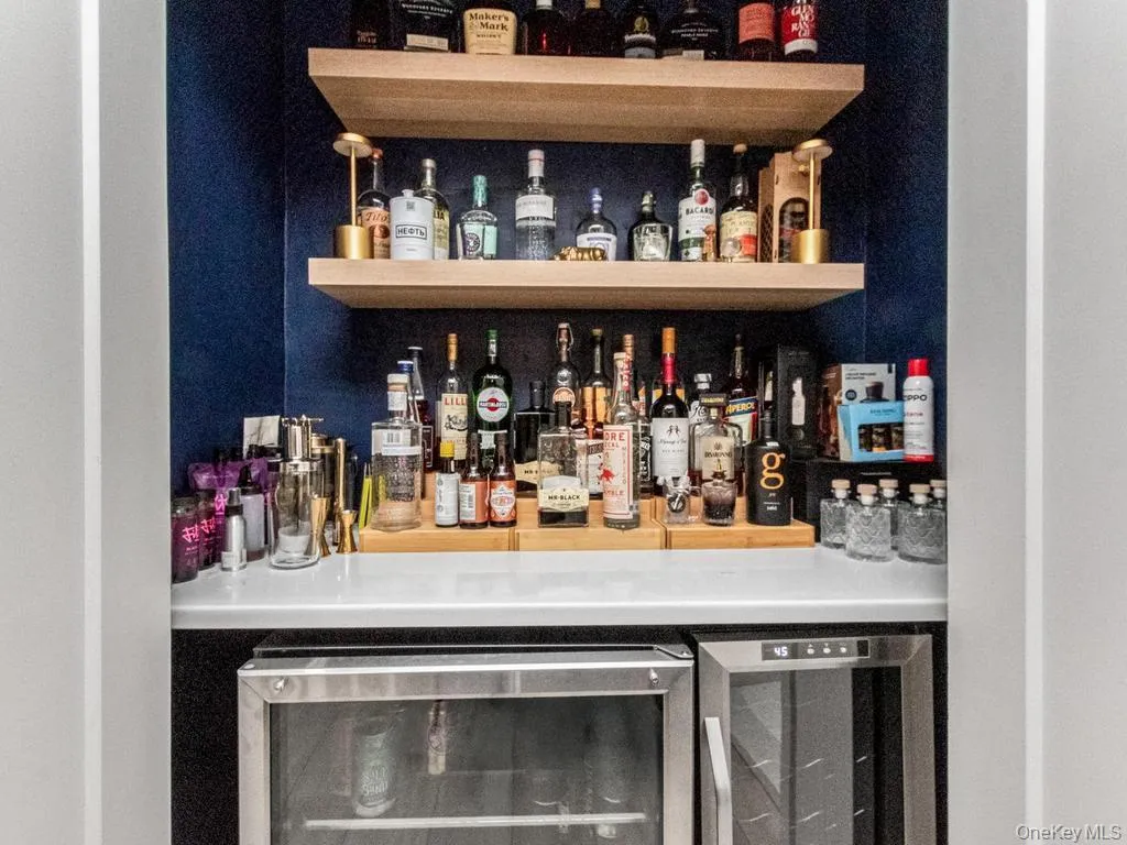 2750 Johnson Avenue, New York, NY, 2 Bedrooms Bedrooms, 4 Rooms Rooms,1 BathroomBathrooms,Residential,For Rent,Johnson,0,KEY1019088 2750 Johnson Avenue, New York, NY, 2 Bedrooms Bedrooms, 4 Rooms Rooms,1 BathroomBathrooms,Residential,For Rent,Johnson,0,KEY1019088