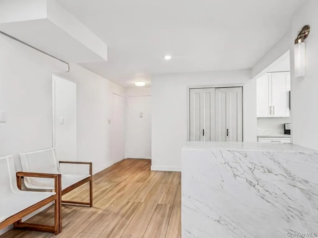 2750 Johnson Avenue, New York, NY, 2 Bedrooms Bedrooms, 4 Rooms Rooms,1 BathroomBathrooms,Residential,For Rent,Johnson,0,KEY1019088 2750 Johnson Avenue, New York, NY, 2 Bedrooms Bedrooms, 4 Rooms Rooms,1 BathroomBathrooms,Residential,For Rent,Johnson,0,KEY1019088