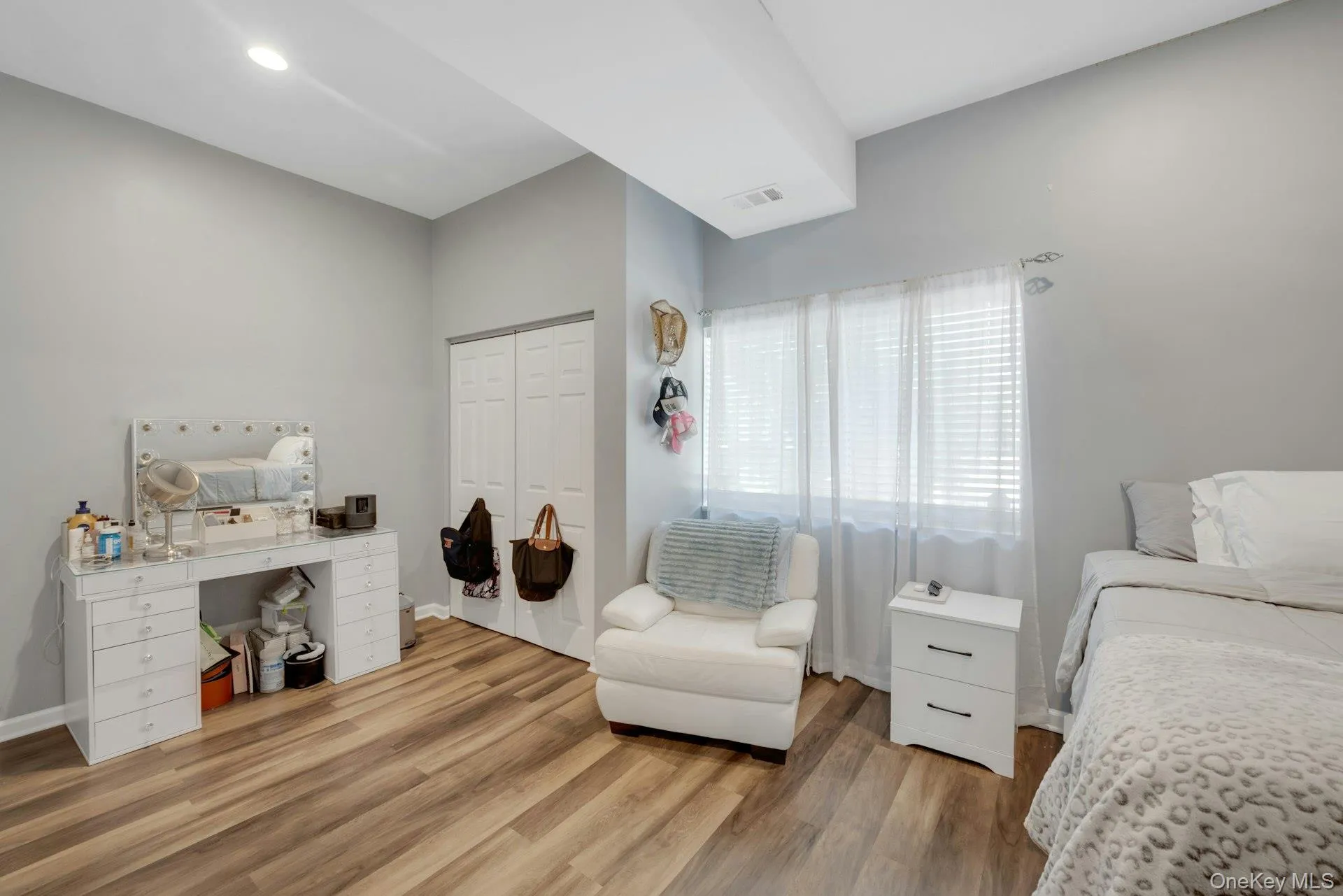 66 Waterside Close, Eastchester, NY, 2 Bedrooms Bedrooms, 5 Rooms Rooms,2 BathroomsBathrooms,Residential,For Rent,Waterside Close,0,1019096 66 Waterside Close, Eastchester, NY, 2 Bedrooms Bedrooms, 5 Rooms Rooms,2 BathroomsBathrooms,Residential,For Rent,Waterside Close,0,1019096