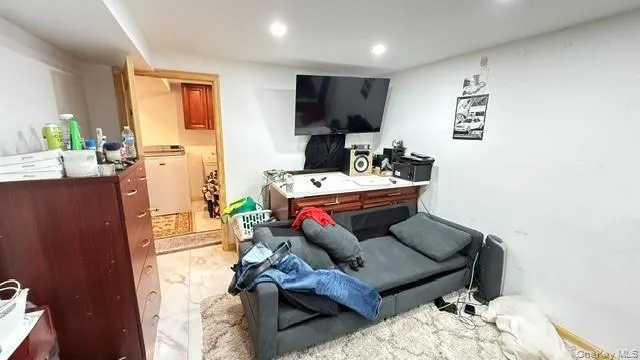24203 131st Road, New York, NY, 2 Bedrooms Bedrooms, 4 Rooms Rooms,2 BathroomsBathrooms,Residential,For Rent,131st,0,KEY1019098 24203 131st Road, New York, NY, 2 Bedrooms Bedrooms, 4 Rooms Rooms,2 BathroomsBathrooms,Residential,For Rent,131st,0,KEY1019098