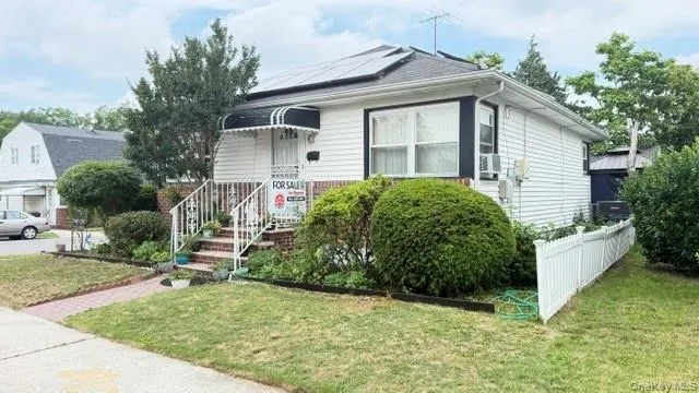 24203 131st Road, New York, NY, 2 Bedrooms Bedrooms, 4 Rooms Rooms,2 BathroomsBathrooms,Residential,For Rent,131st,0,KEY1019098 24203 131st Road, New York, NY, 2 Bedrooms Bedrooms, 4 Rooms Rooms,2 BathroomsBathrooms,Residential,For Rent,131st,0,KEY1019098