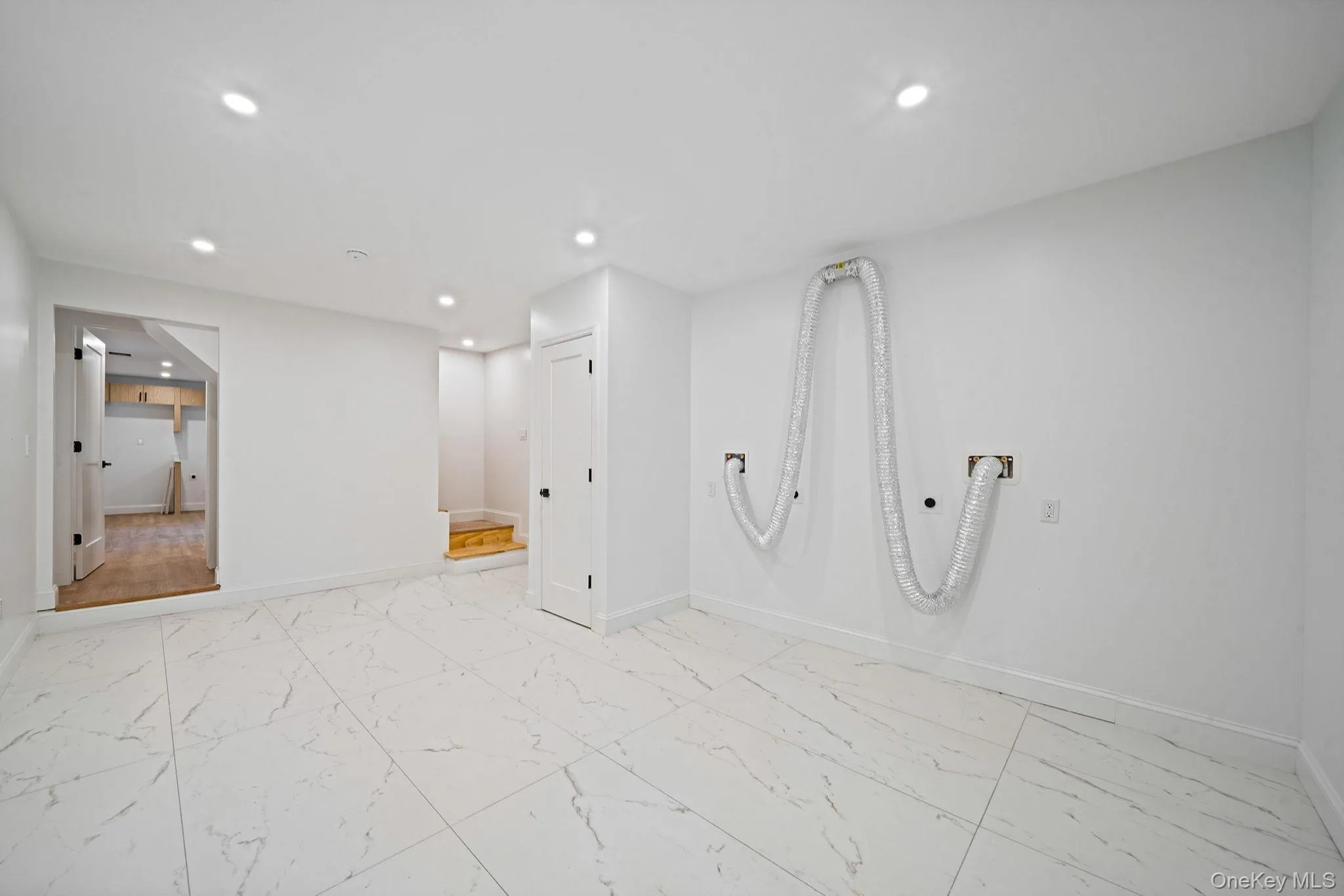 465 Helene Avenue, Brookhaven, NY, 5 Bedrooms Bedrooms, 11 Rooms Rooms,3 BathroomsBathrooms,Residential,For Rent,Helene,0,KEY1019109 465 Helene Avenue, Brookhaven, NY, 5 Bedrooms Bedrooms, 11 Rooms Rooms,3 BathroomsBathrooms,Residential,For Rent,Helene,0,KEY1019109