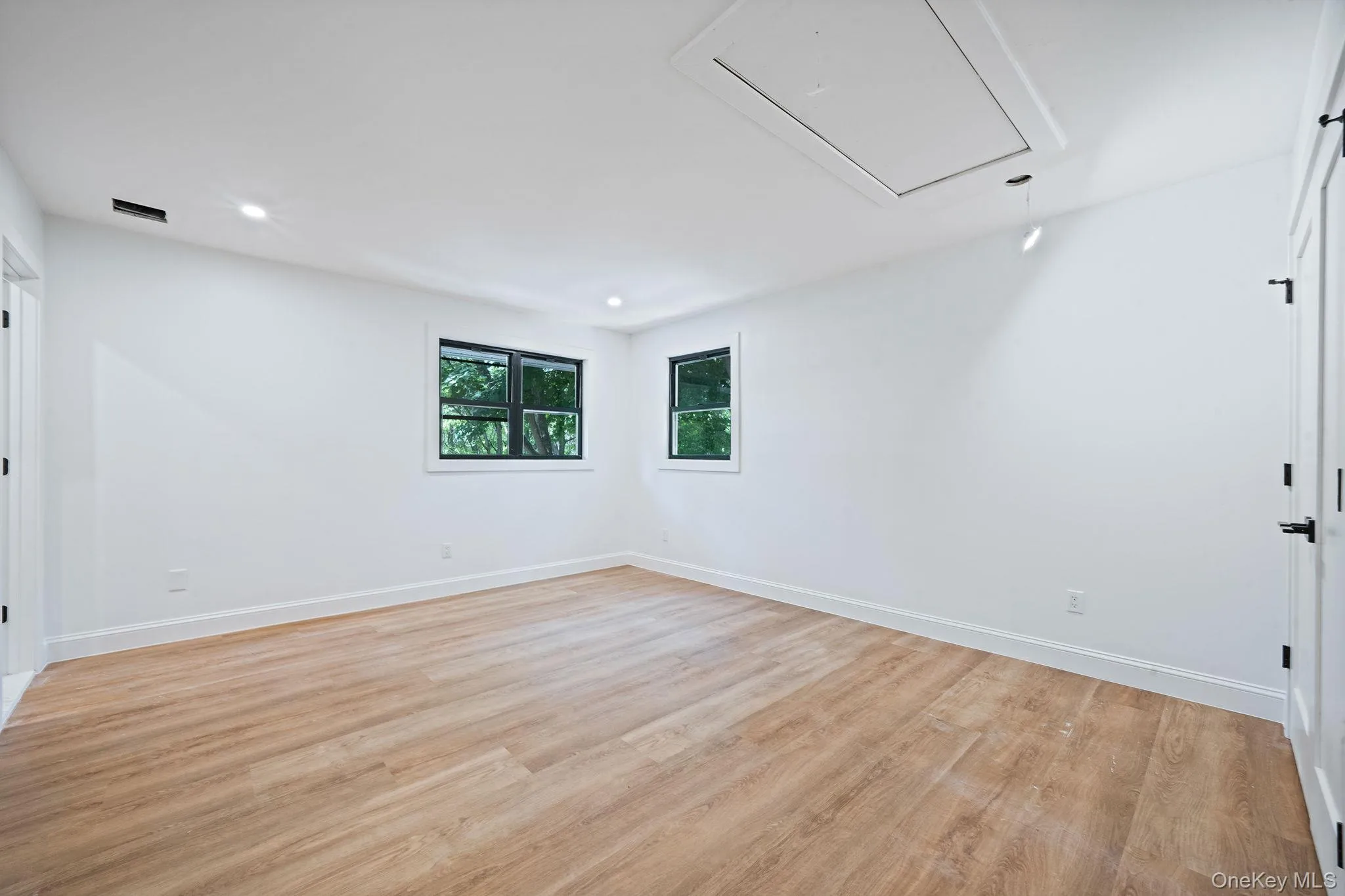 465 Helene Avenue, Brookhaven, NY, 5 Bedrooms Bedrooms, 11 Rooms Rooms,3 BathroomsBathrooms,Residential,For Rent,Helene,0,KEY1019109 465 Helene Avenue, Brookhaven, NY, 5 Bedrooms Bedrooms, 11 Rooms Rooms,3 BathroomsBathrooms,Residential,For Rent,Helene,0,KEY1019109