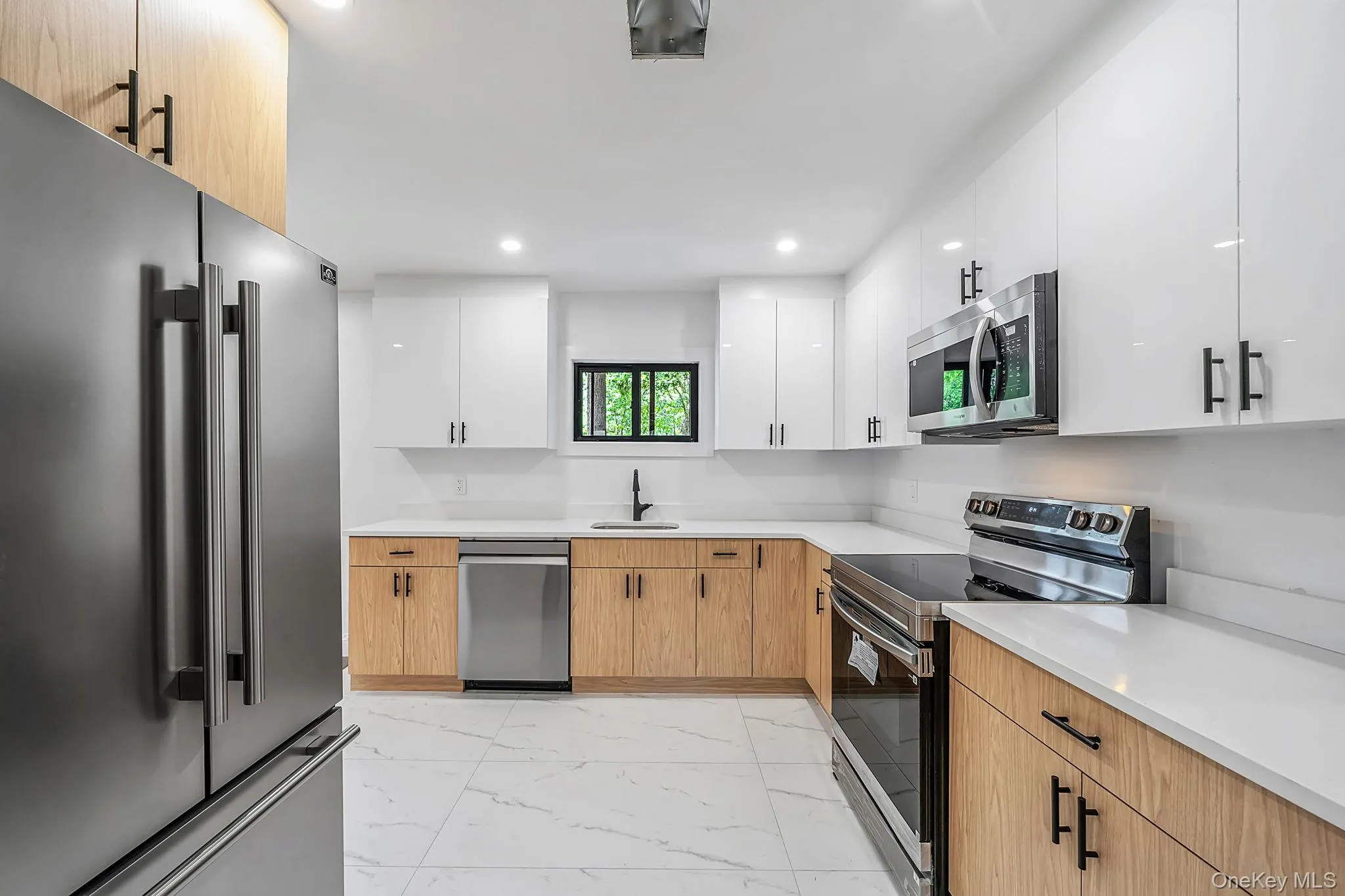 465 Helene Avenue, Brookhaven, NY, 5 Bedrooms Bedrooms, 11 Rooms Rooms,3 BathroomsBathrooms,Residential,For Rent,Helene,0,KEY1019109 465 Helene Avenue, Brookhaven, NY, 5 Bedrooms Bedrooms, 11 Rooms Rooms,3 BathroomsBathrooms,Residential,For Rent,Helene,0,KEY1019109