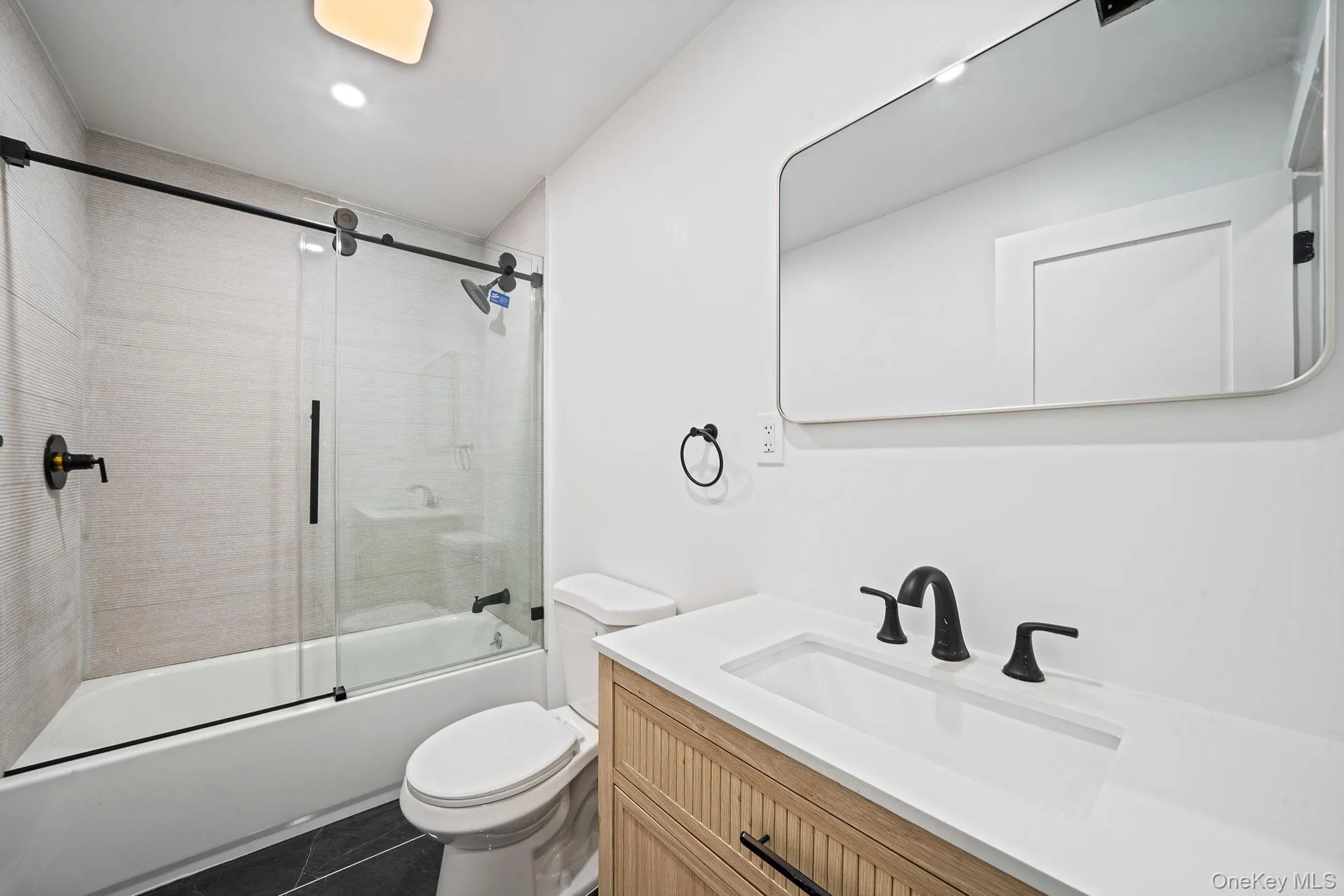 465 Helene Avenue, Brookhaven, NY, 5 Bedrooms Bedrooms, 11 Rooms Rooms,3 BathroomsBathrooms,Residential,For Rent,Helene,0,KEY1019109 465 Helene Avenue, Brookhaven, NY, 5 Bedrooms Bedrooms, 11 Rooms Rooms,3 BathroomsBathrooms,Residential,For Rent,Helene,0,KEY1019109