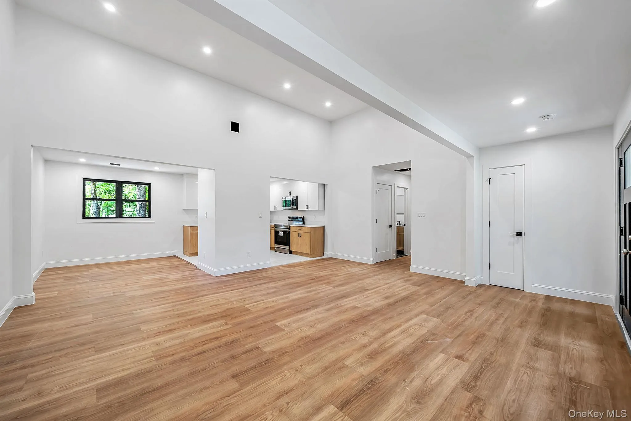 465 Helene Avenue, Brookhaven, NY, 5 Bedrooms Bedrooms, 11 Rooms Rooms,3 BathroomsBathrooms,Residential,For Rent,Helene,0,KEY1019109 465 Helene Avenue, Brookhaven, NY, 5 Bedrooms Bedrooms, 11 Rooms Rooms,3 BathroomsBathrooms,Residential,For Rent,Helene,0,KEY1019109
