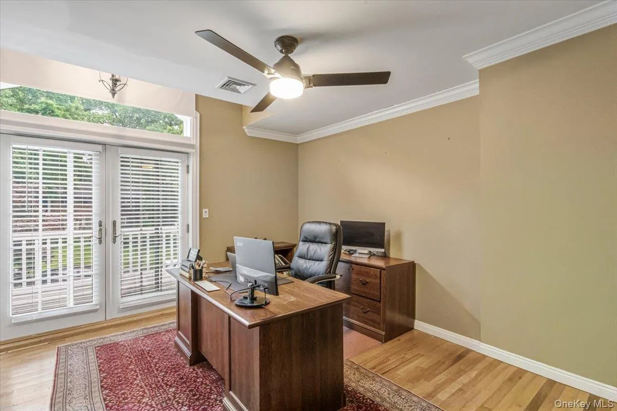Office|Bedroom With Balcony Office|Bedroom With Balcony
