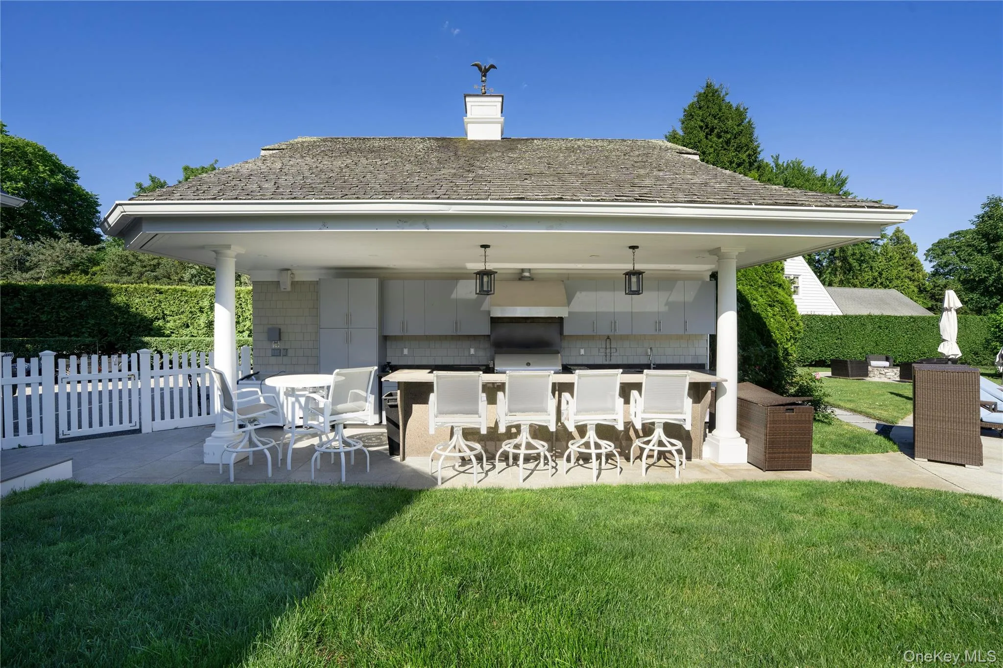 275 Main Street, Southampton, NY, 7 Bedrooms Bedrooms, 11 Rooms Rooms,5 BathroomsBathrooms,Residential Lease,For Rent,Main,0,KEY1019115 275 Main Street, Southampton, NY, 7 Bedrooms Bedrooms, 11 Rooms Rooms,5 BathroomsBathrooms,Residential Lease,For Rent,Main,0,KEY1019115