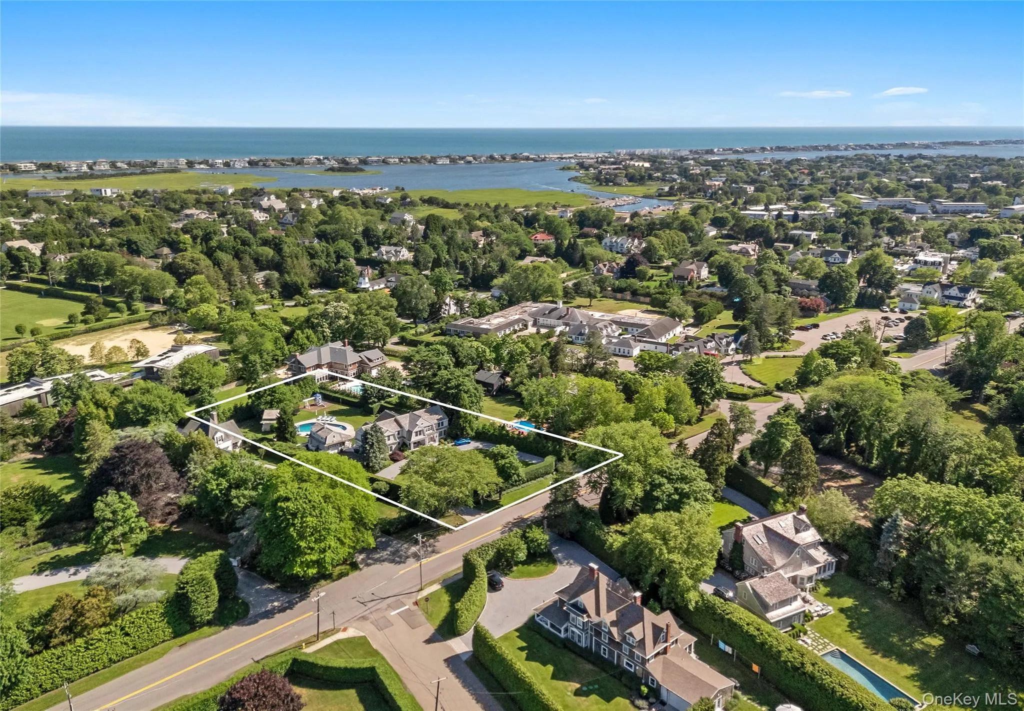 275 Main Street, Southampton, NY, 7 Bedrooms Bedrooms, 11 Rooms Rooms,5 BathroomsBathrooms,Residential Lease,For Rent,Main,0,KEY1019115 275 Main Street, Southampton, NY, 7 Bedrooms Bedrooms, 11 Rooms Rooms,5 BathroomsBathrooms,Residential Lease,For Rent,Main,0,KEY1019115