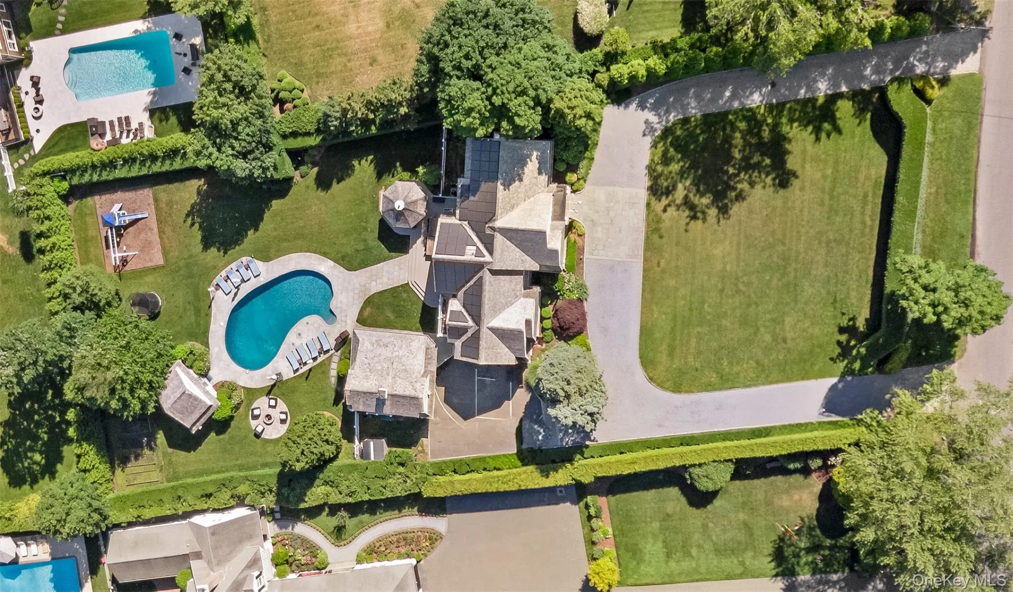 275 Main Street, Southampton, NY, 7 Bedrooms Bedrooms, 11 Rooms Rooms,5 BathroomsBathrooms,Residential Lease,For Rent,Main,0,KEY1019115 275 Main Street, Southampton, NY, 7 Bedrooms Bedrooms, 11 Rooms Rooms,5 BathroomsBathrooms,Residential Lease,For Rent,Main,0,KEY1019115
