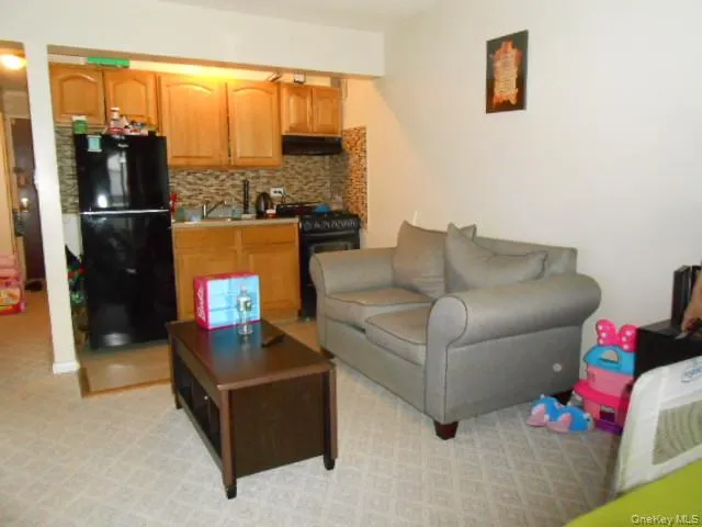 131-11 Kew Gardens Road, New York, NY, 2 Rooms Rooms,1 BathroomBathrooms,Residential,For Rent,Kew Gardens,0,1019118 131-11 Kew Gardens Road, New York, NY, 2 Rooms Rooms,1 BathroomBathrooms,Residential,For Rent,Kew Gardens,0,1019118