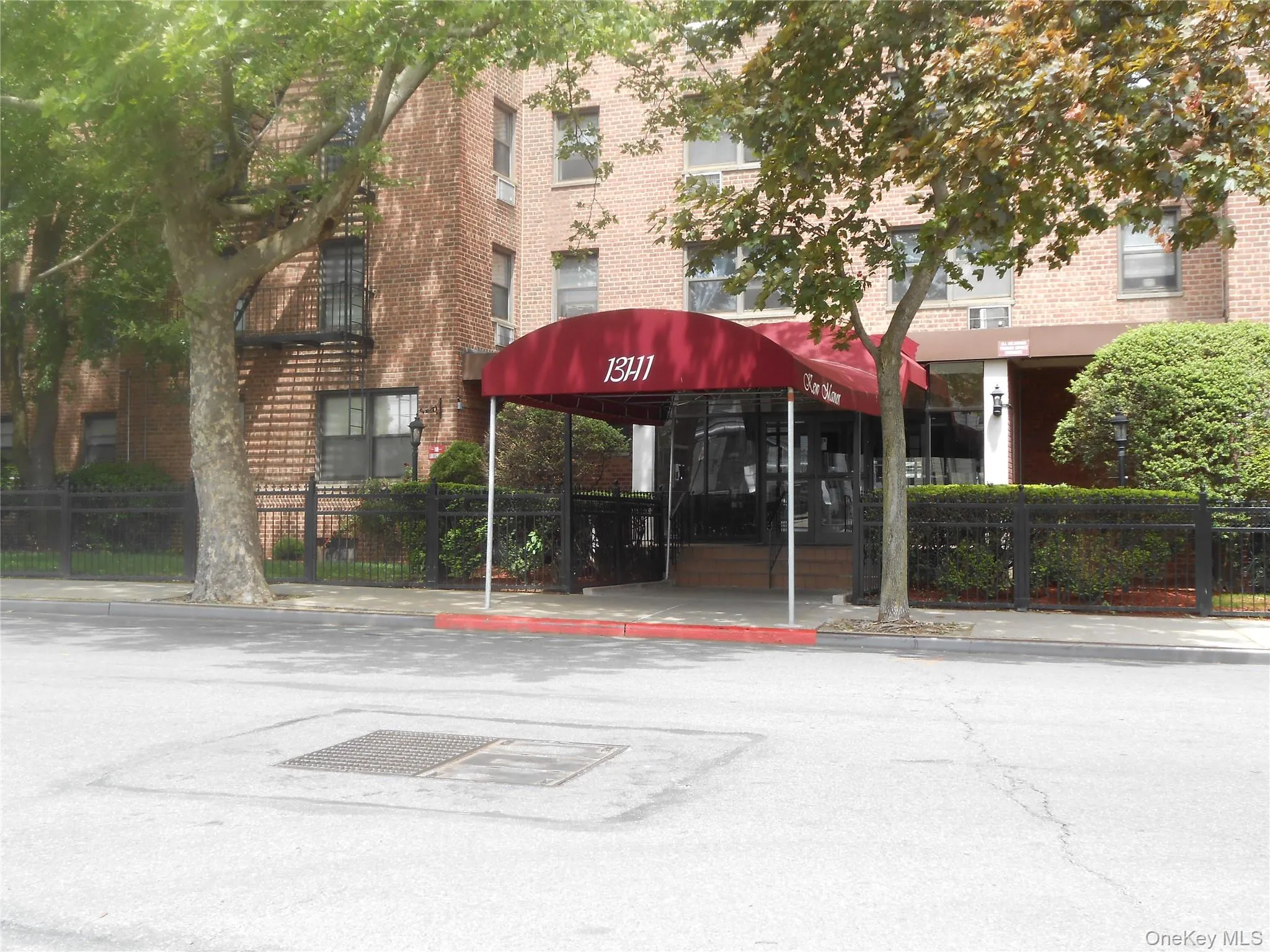 131-11 Kew Gardens Road, New York, NY, 2 Rooms Rooms,1 BathroomBathrooms,Residential,For Rent,Kew Gardens,0,1019118 131-11 Kew Gardens Road, New York, NY, 2 Rooms Rooms,1 BathroomBathrooms,Residential,For Rent,Kew Gardens,0,1019118