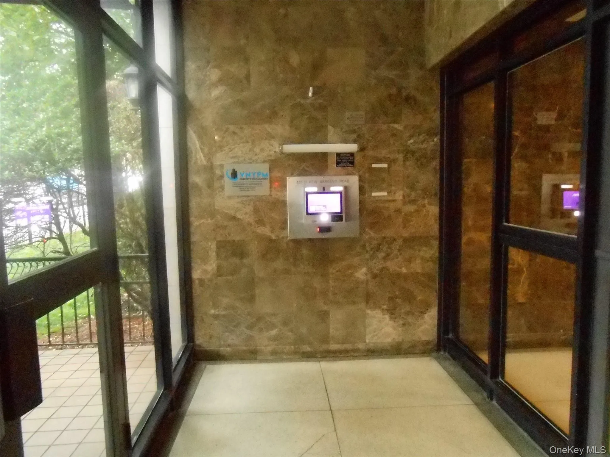 131-11 Kew Gardens Road, New York, NY, 2 Rooms Rooms,1 BathroomBathrooms,Residential,For Rent,Kew Gardens,0,1019118 131-11 Kew Gardens Road, New York, NY, 2 Rooms Rooms,1 BathroomBathrooms,Residential,For Rent,Kew Gardens,0,1019118