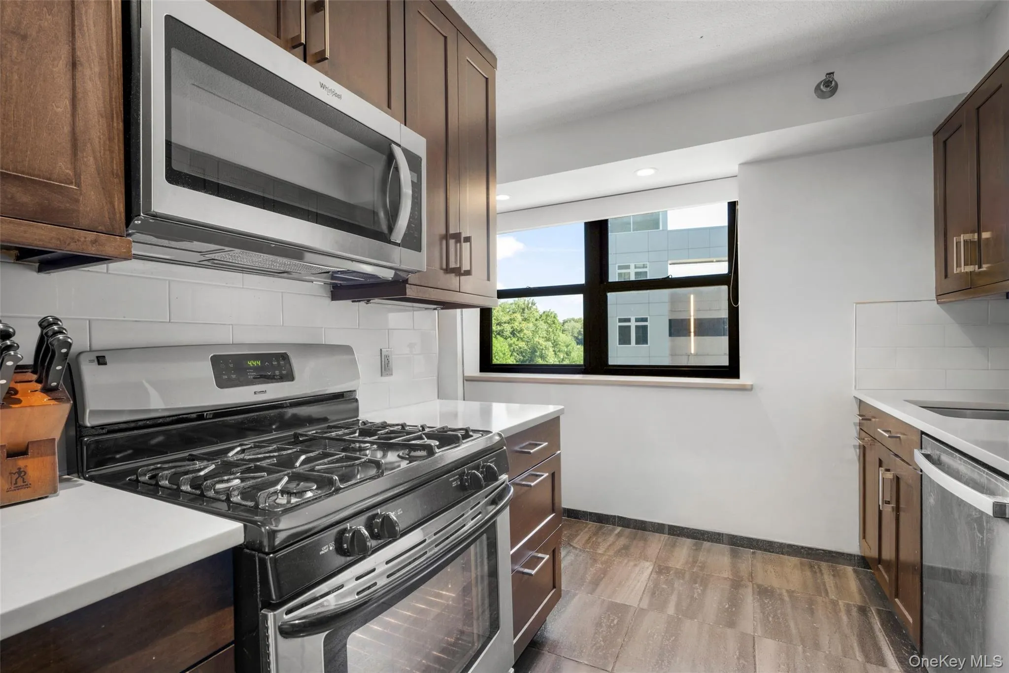 23 Water Grant Street, Yonkers, NY, 2 Bedrooms Bedrooms, 4 Rooms Rooms,1 BathroomBathrooms,Residential,For Rent,Water Grant,0,1019119 23 Water Grant Street, Yonkers, NY, 2 Bedrooms Bedrooms, 4 Rooms Rooms,1 BathroomBathrooms,Residential,For Rent,Water Grant,0,1019119