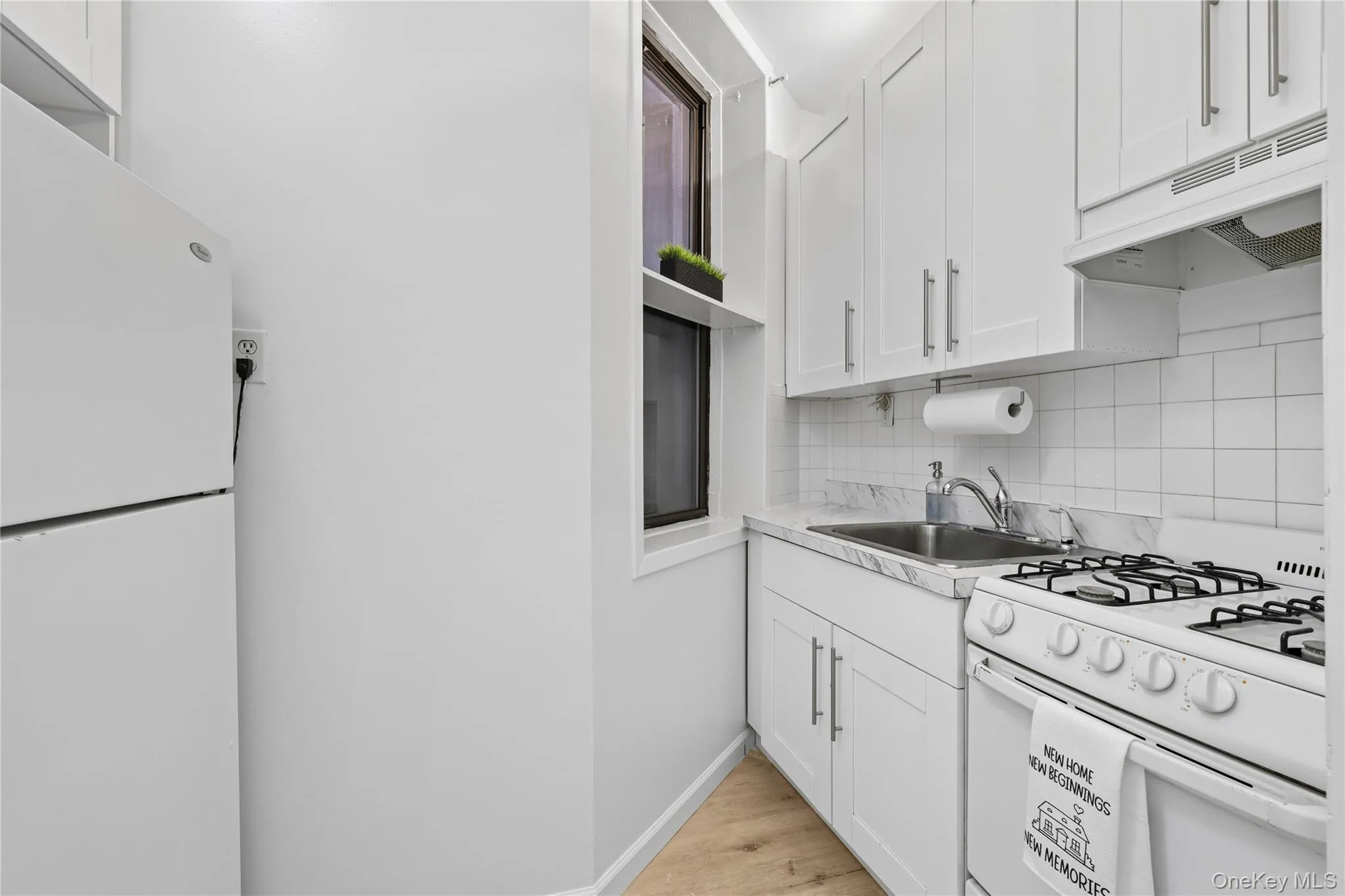 169 Allen Street, New York, NY, 2 Bedrooms Bedrooms, 4 Rooms Rooms,1 BathroomBathrooms,Residential,For Rent,Allen,0,KEY1019128 169 Allen Street, New York, NY, 2 Bedrooms Bedrooms, 4 Rooms Rooms,1 BathroomBathrooms,Residential,For Rent,Allen,0,KEY1019128