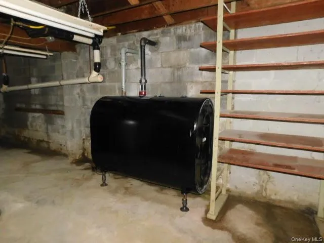 diff view with ag oil tank diff view with ag oil tank