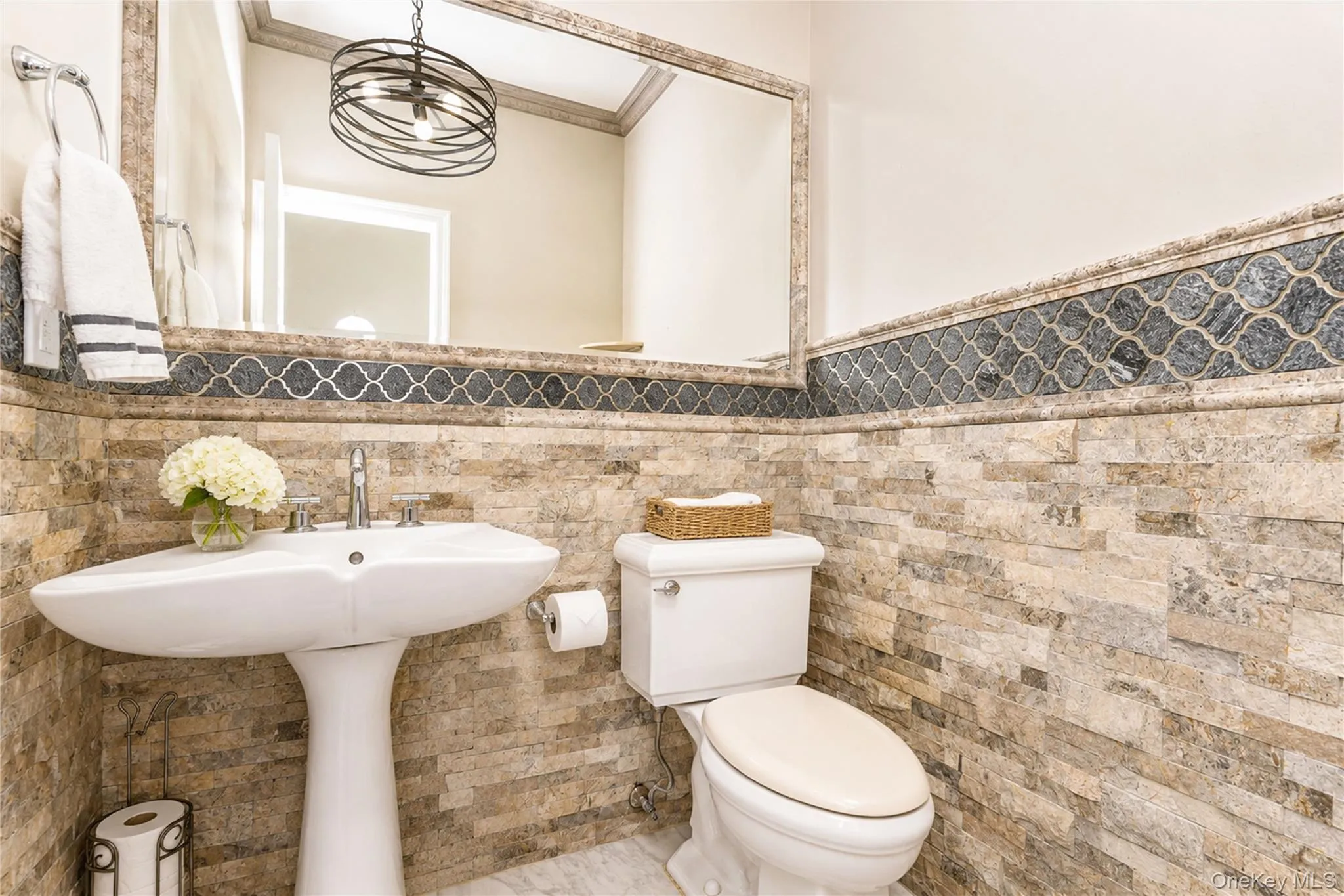 22 Putters Court, New York, NY, 4 Bedrooms Bedrooms, 8 Rooms Rooms,3 BathroomsBathrooms,Residential,For Rent,Putters,0,1019136 22 Putters Court, New York, NY, 4 Bedrooms Bedrooms, 8 Rooms Rooms,3 BathroomsBathrooms,Residential,For Rent,Putters,0,1019136