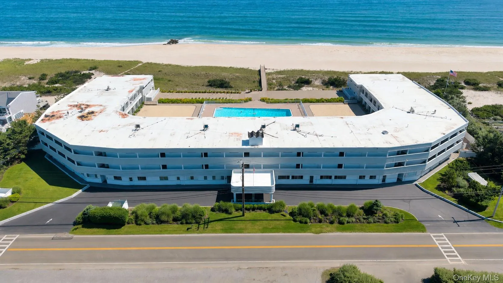 585 Dune Road, Southampton, NY, 1 Bedroom Bedrooms, 2 Rooms Rooms,1 BathroomBathrooms,Residential,For Rent,Dune,0,1019137 585 Dune Road, Southampton, NY, 1 Bedroom Bedrooms, 2 Rooms Rooms,1 BathroomBathrooms,Residential,For Rent,Dune,0,1019137