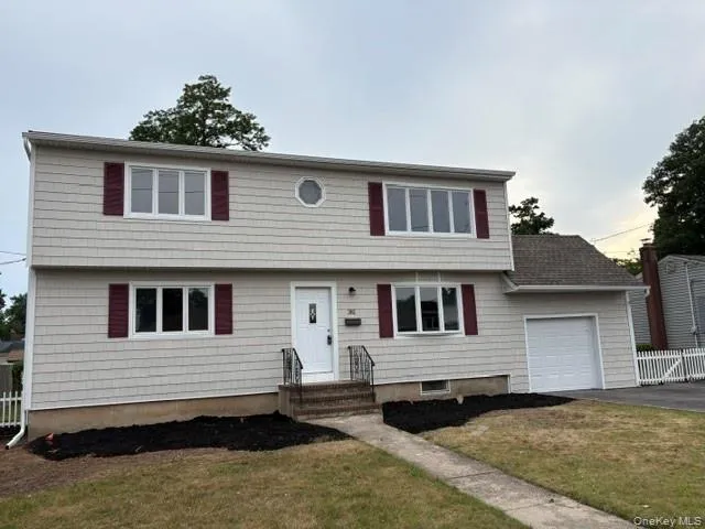 381 Clinton Avenue, Babylon, NY, 4 Bedrooms Bedrooms, 9 Rooms Rooms,2 BathroomsBathrooms,Residential,For Rent,Clinton,0,KEY1019140 381 Clinton Avenue, Babylon, NY, 4 Bedrooms Bedrooms, 9 Rooms Rooms,2 BathroomsBathrooms,Residential,For Rent,Clinton,0,KEY1019140