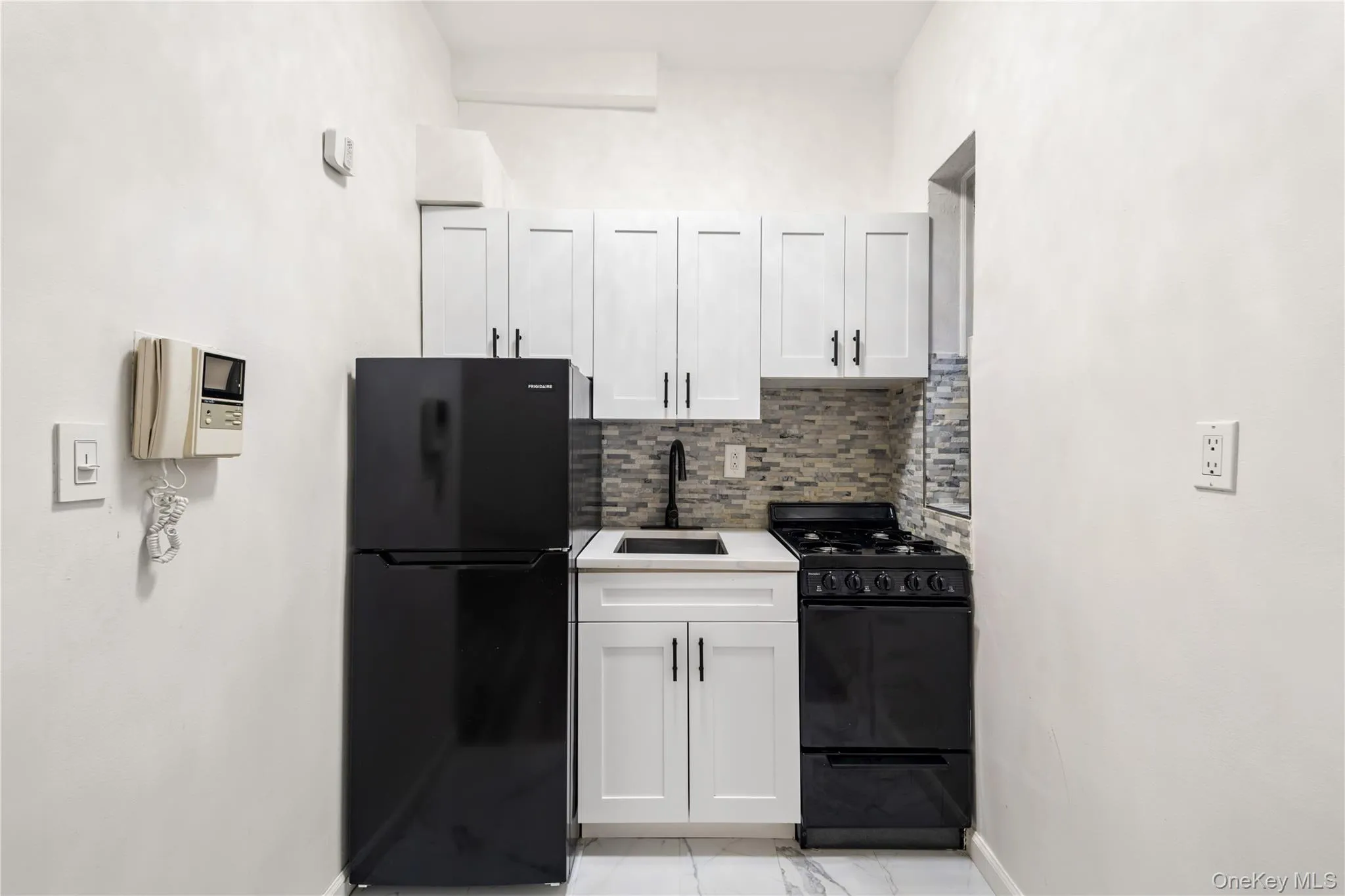 152 35th Street, New York, NY, 1 Room Rooms,1 BathroomBathrooms,Residential,For Rent,35th,0,1019145 152 35th Street, New York, NY, 1 Room Rooms,1 BathroomBathrooms,Residential,For Rent,35th,0,1019145