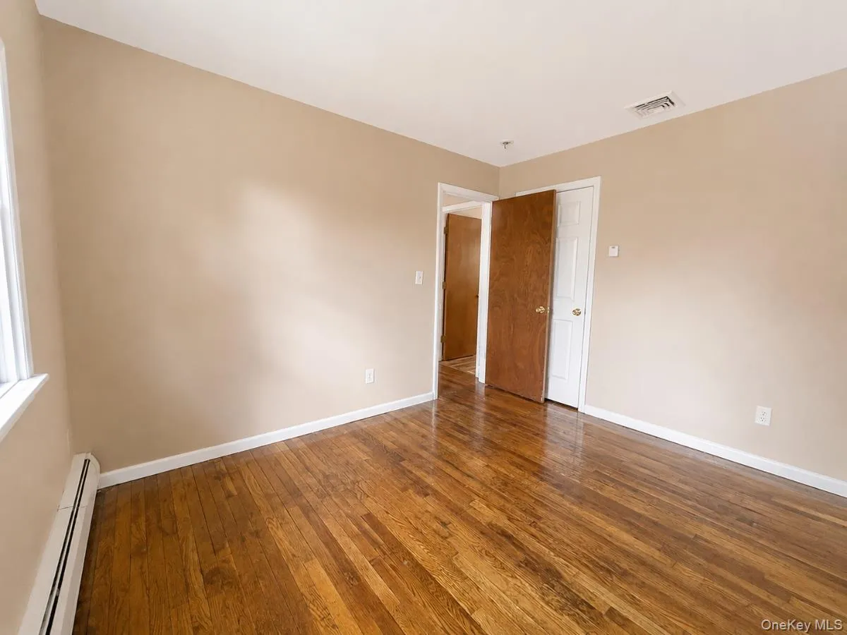 315 Walnut Avenue, New Windsor, NY, 3 Bedrooms Bedrooms, 6 Rooms Rooms,2 BathroomsBathrooms,Residential Lease,For Rent,Walnut,0,1019149 315 Walnut Avenue, New Windsor, NY, 3 Bedrooms Bedrooms, 6 Rooms Rooms,2 BathroomsBathrooms,Residential Lease,For Rent,Walnut,0,1019149