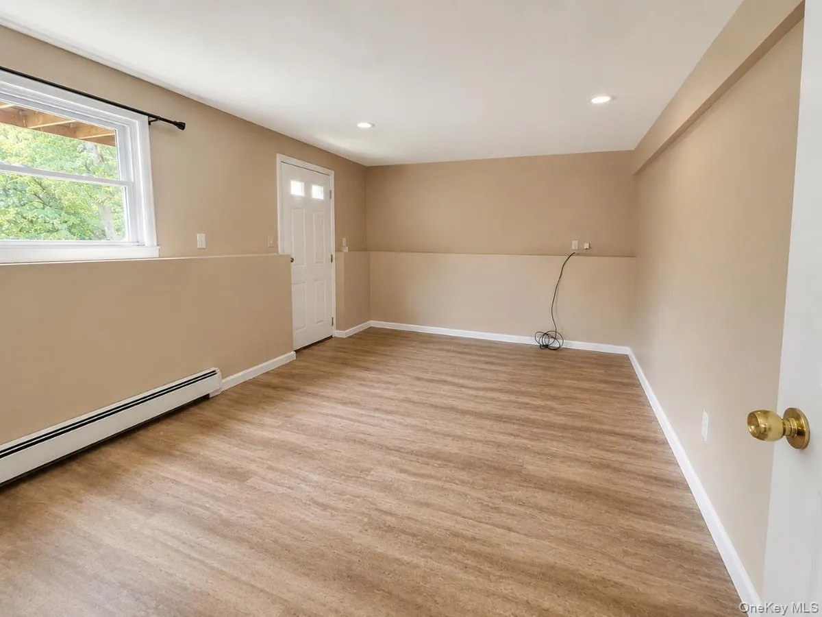 315 Walnut Avenue, New Windsor, NY, 3 Bedrooms Bedrooms, 6 Rooms Rooms,2 BathroomsBathrooms,Residential Lease,For Rent,Walnut,0,1019149 315 Walnut Avenue, New Windsor, NY, 3 Bedrooms Bedrooms, 6 Rooms Rooms,2 BathroomsBathrooms,Residential Lease,For Rent,Walnut,0,1019149