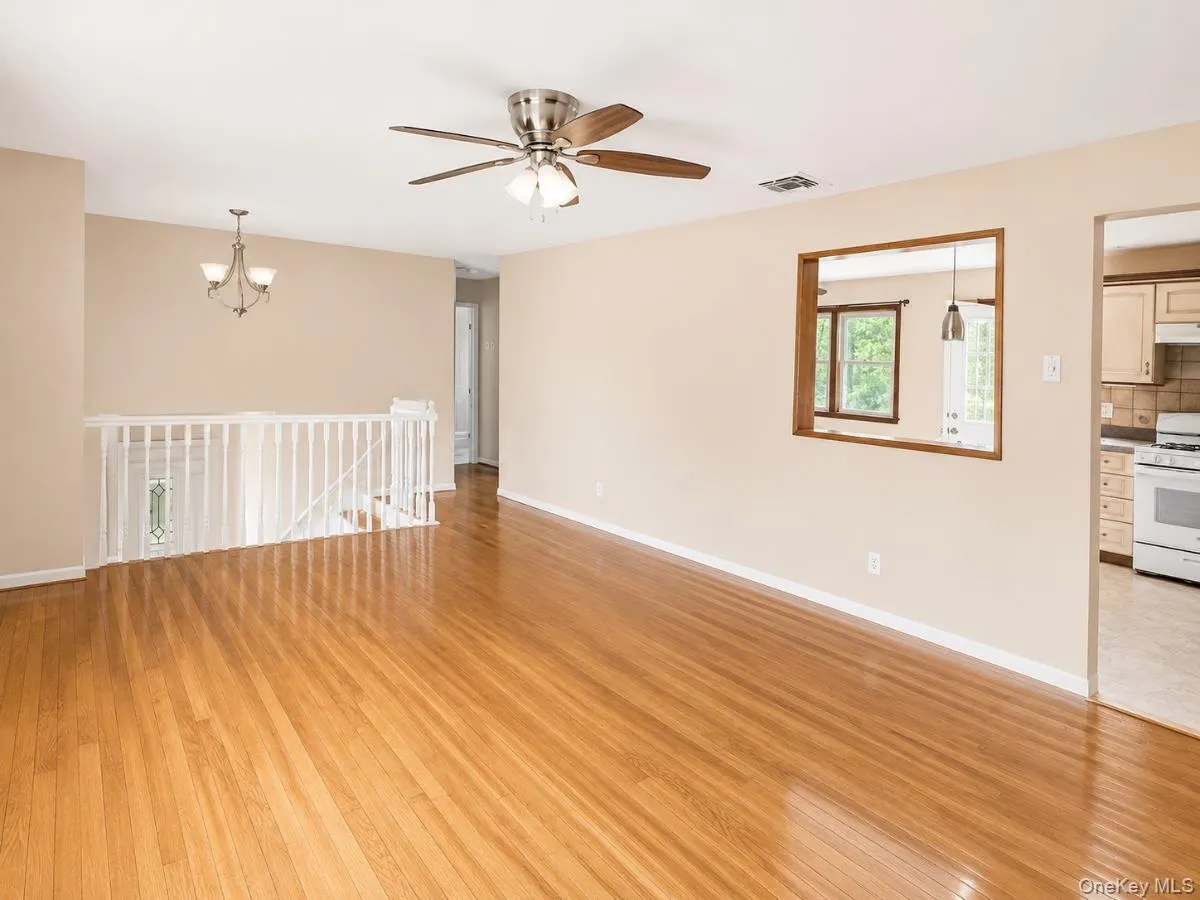 315 Walnut Avenue, New Windsor, NY, 3 Bedrooms Bedrooms, 6 Rooms Rooms,2 BathroomsBathrooms,Residential Lease,For Rent,Walnut,0,1019149 315 Walnut Avenue, New Windsor, NY, 3 Bedrooms Bedrooms, 6 Rooms Rooms,2 BathroomsBathrooms,Residential Lease,For Rent,Walnut,0,1019149