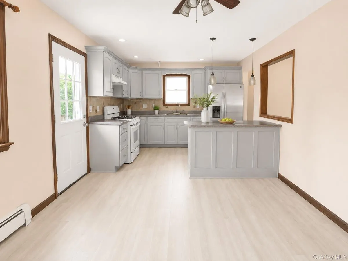 315 Walnut Avenue, New Windsor, NY, 3 Bedrooms Bedrooms, 6 Rooms Rooms,2 BathroomsBathrooms,Residential Lease,For Rent,Walnut,0,1019149 315 Walnut Avenue, New Windsor, NY, 3 Bedrooms Bedrooms, 6 Rooms Rooms,2 BathroomsBathrooms,Residential Lease,For Rent,Walnut,0,1019149