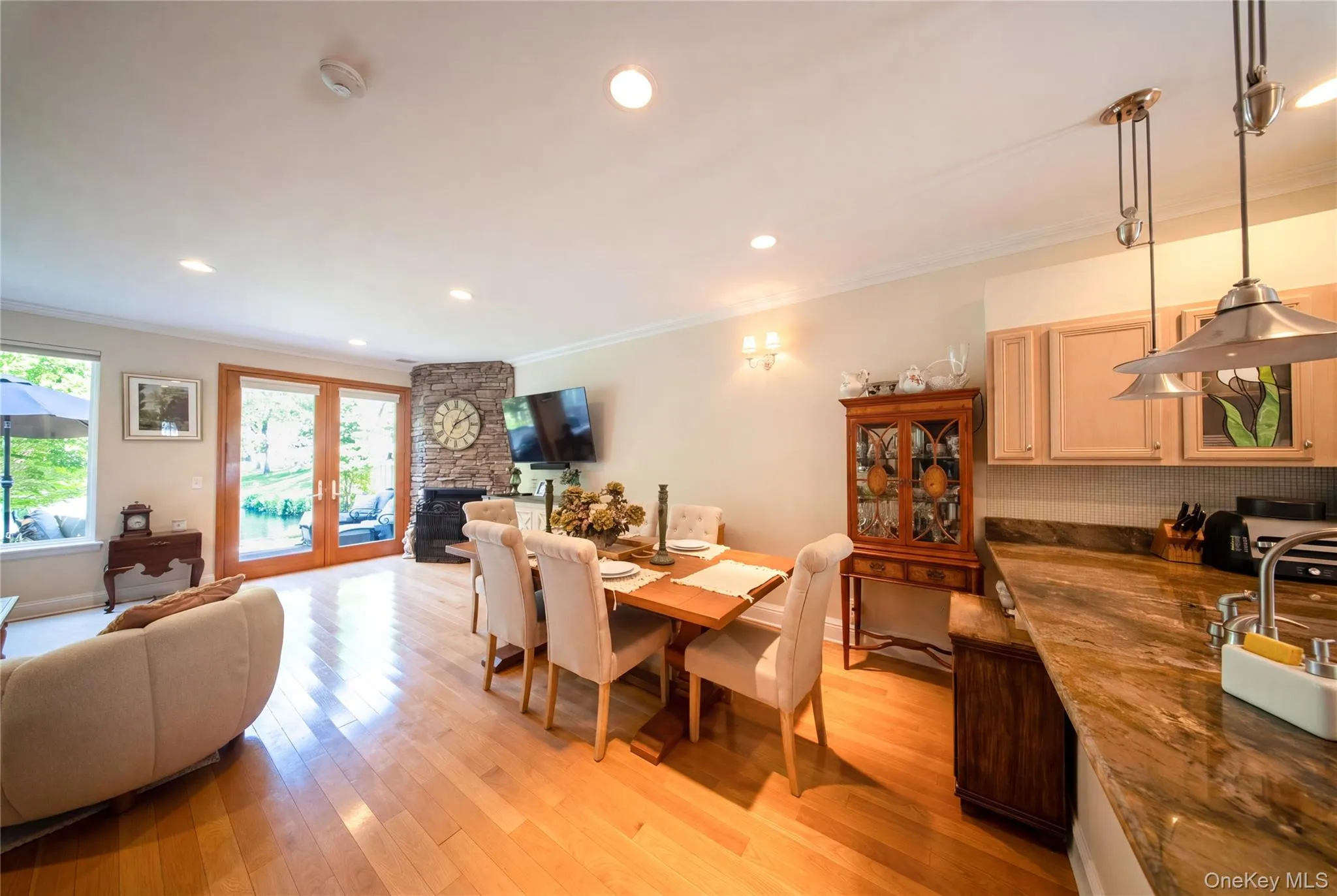 56 Leeward Court, Brookhaven, NY, 2 Bedrooms Bedrooms, 5 Rooms Rooms,2 BathroomsBathrooms,Residential,For Rent,Leeward,0,1019153 56 Leeward Court, Brookhaven, NY, 2 Bedrooms Bedrooms, 5 Rooms Rooms,2 BathroomsBathrooms,Residential,For Rent,Leeward,0,1019153