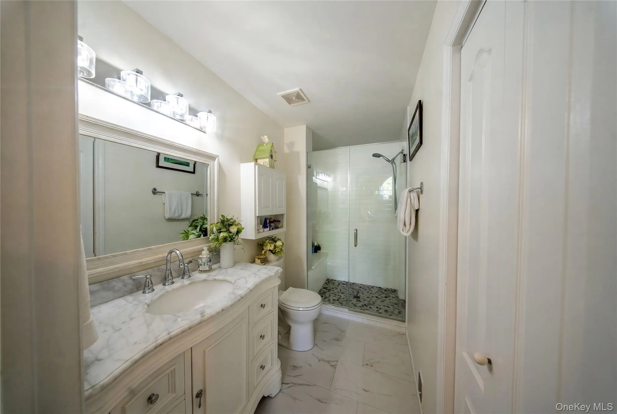 56 Leeward Court, Brookhaven, NY, 2 Bedrooms Bedrooms, 5 Rooms Rooms,2 BathroomsBathrooms,Residential,For Rent,Leeward,0,1019153 56 Leeward Court, Brookhaven, NY, 2 Bedrooms Bedrooms, 5 Rooms Rooms,2 BathroomsBathrooms,Residential,For Rent,Leeward,0,1019153