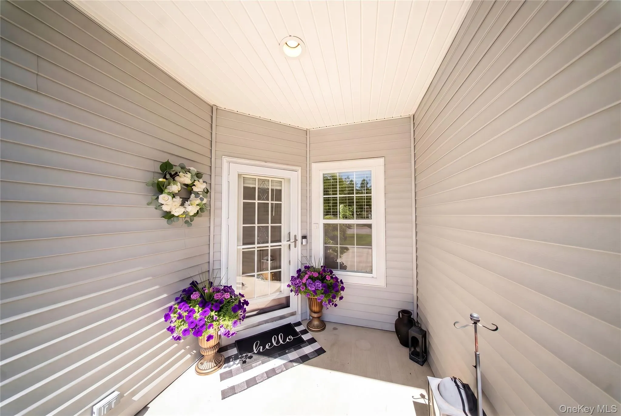 56 Leeward Court, Brookhaven, NY, 2 Bedrooms Bedrooms, 5 Rooms Rooms,2 BathroomsBathrooms,Residential,For Rent,Leeward,0,1019153 56 Leeward Court, Brookhaven, NY, 2 Bedrooms Bedrooms, 5 Rooms Rooms,2 BathroomsBathrooms,Residential,For Rent,Leeward,0,1019153