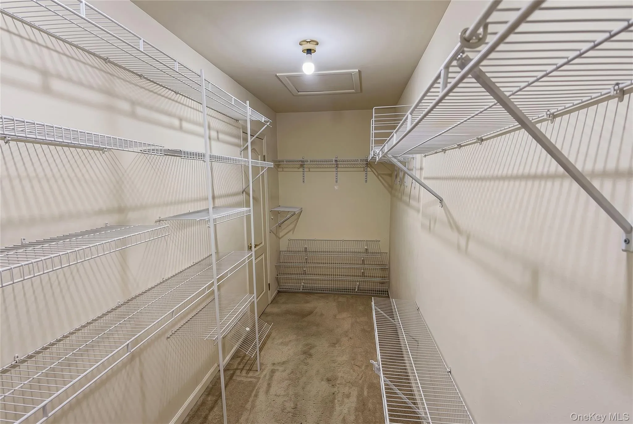 56 Leeward Court, Brookhaven, NY, 2 Bedrooms Bedrooms, 5 Rooms Rooms,2 BathroomsBathrooms,Residential,For Rent,Leeward,0,1019153 56 Leeward Court, Brookhaven, NY, 2 Bedrooms Bedrooms, 5 Rooms Rooms,2 BathroomsBathrooms,Residential,For Rent,Leeward,0,1019153