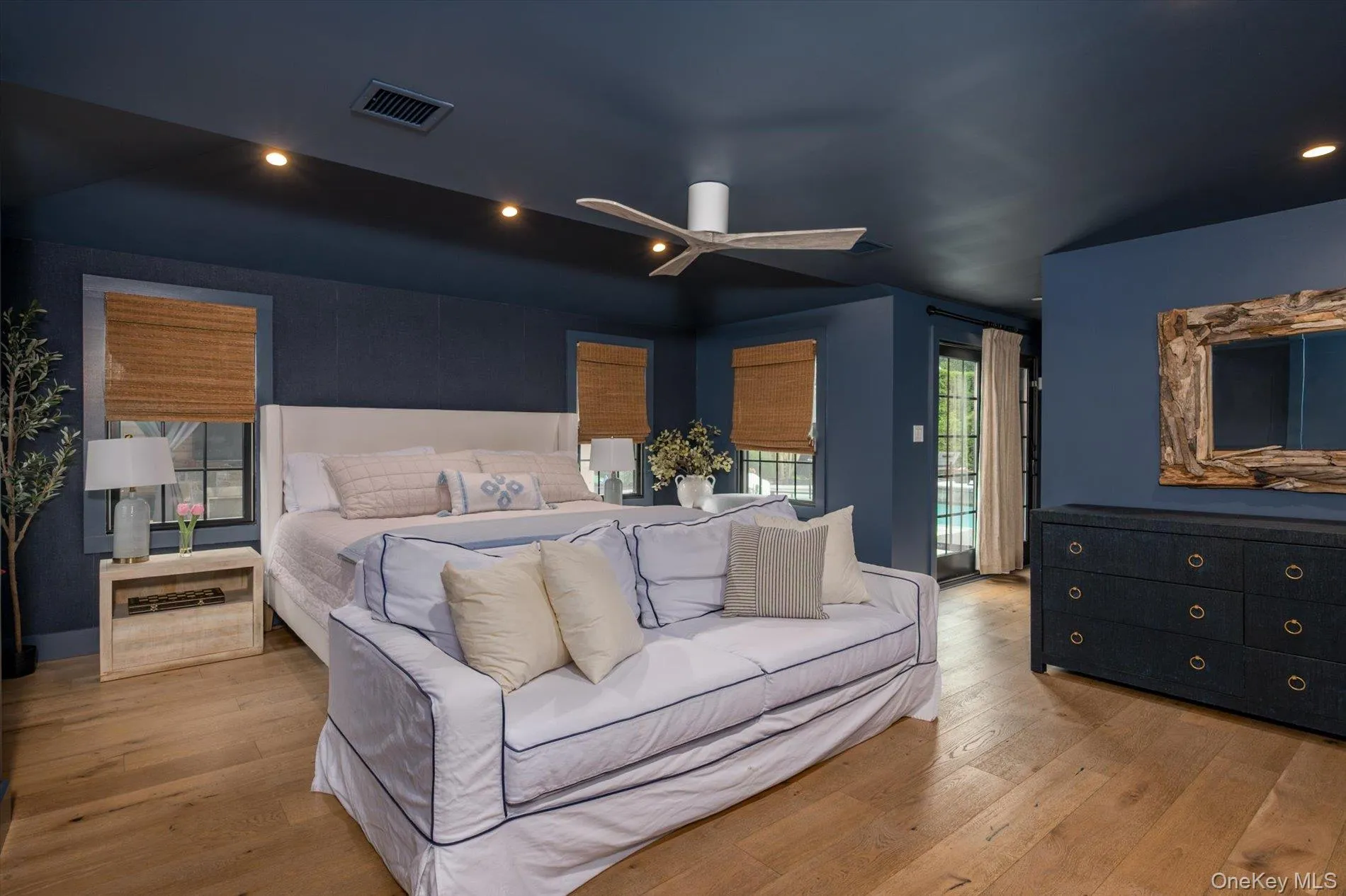 131 Fairview Road, Oyster Bay, NY, 5 Bedrooms Bedrooms, 13 Rooms Rooms,2 BathroomsBathrooms,Residential,For Rent,Fairview,0,1019156 131 Fairview Road, Oyster Bay, NY, 5 Bedrooms Bedrooms, 13 Rooms Rooms,2 BathroomsBathrooms,Residential,For Rent,Fairview,0,1019156