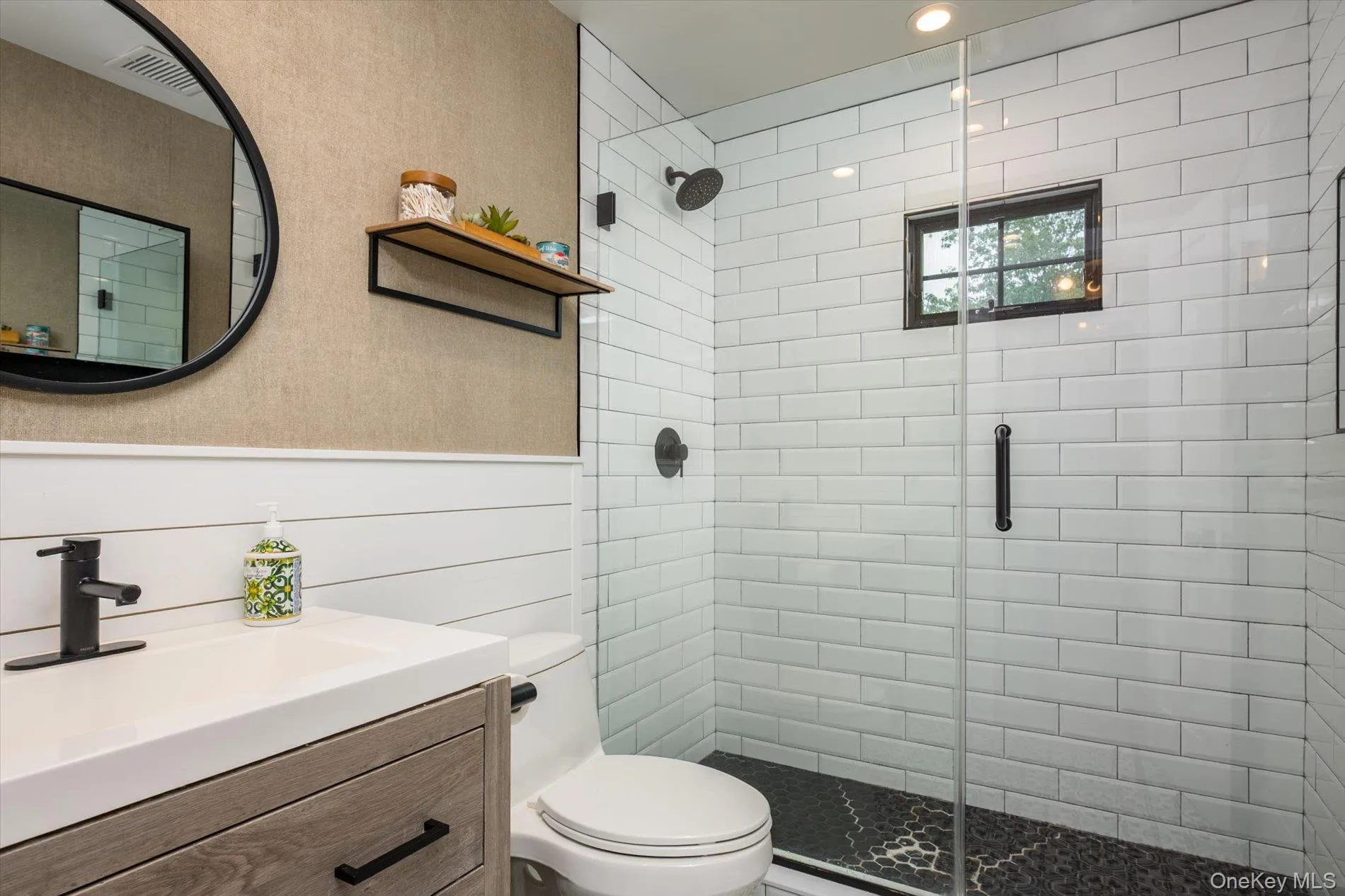 131 Fairview Road, Oyster Bay, NY, 5 Bedrooms Bedrooms, 13 Rooms Rooms,2 BathroomsBathrooms,Residential,For Rent,Fairview,0,1019156 131 Fairview Road, Oyster Bay, NY, 5 Bedrooms Bedrooms, 13 Rooms Rooms,2 BathroomsBathrooms,Residential,For Rent,Fairview,0,1019156