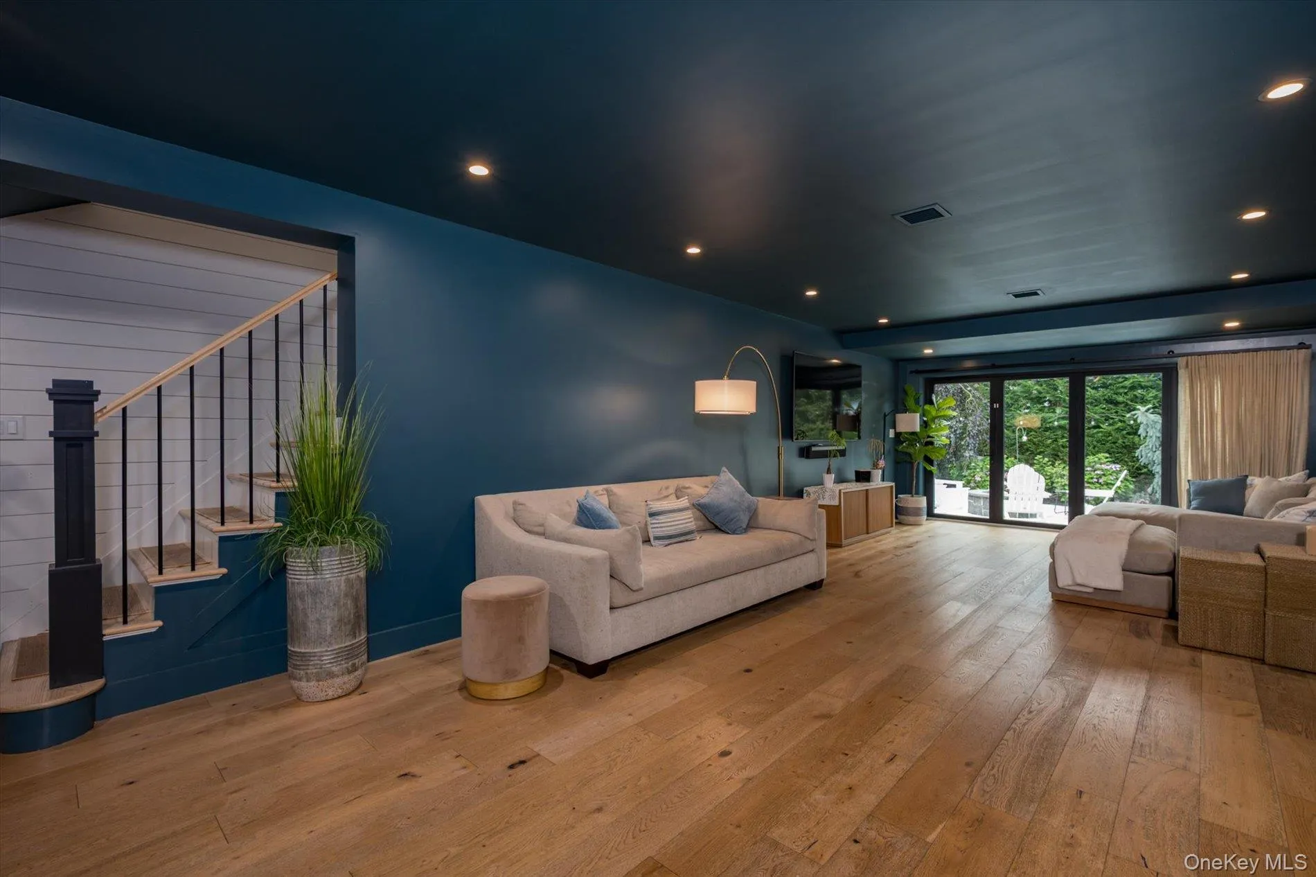 131 Fairview Road, Oyster Bay, NY, 5 Bedrooms Bedrooms, 13 Rooms Rooms,2 BathroomsBathrooms,Residential,For Rent,Fairview,0,1019156 131 Fairview Road, Oyster Bay, NY, 5 Bedrooms Bedrooms, 13 Rooms Rooms,2 BathroomsBathrooms,Residential,For Rent,Fairview,0,1019156